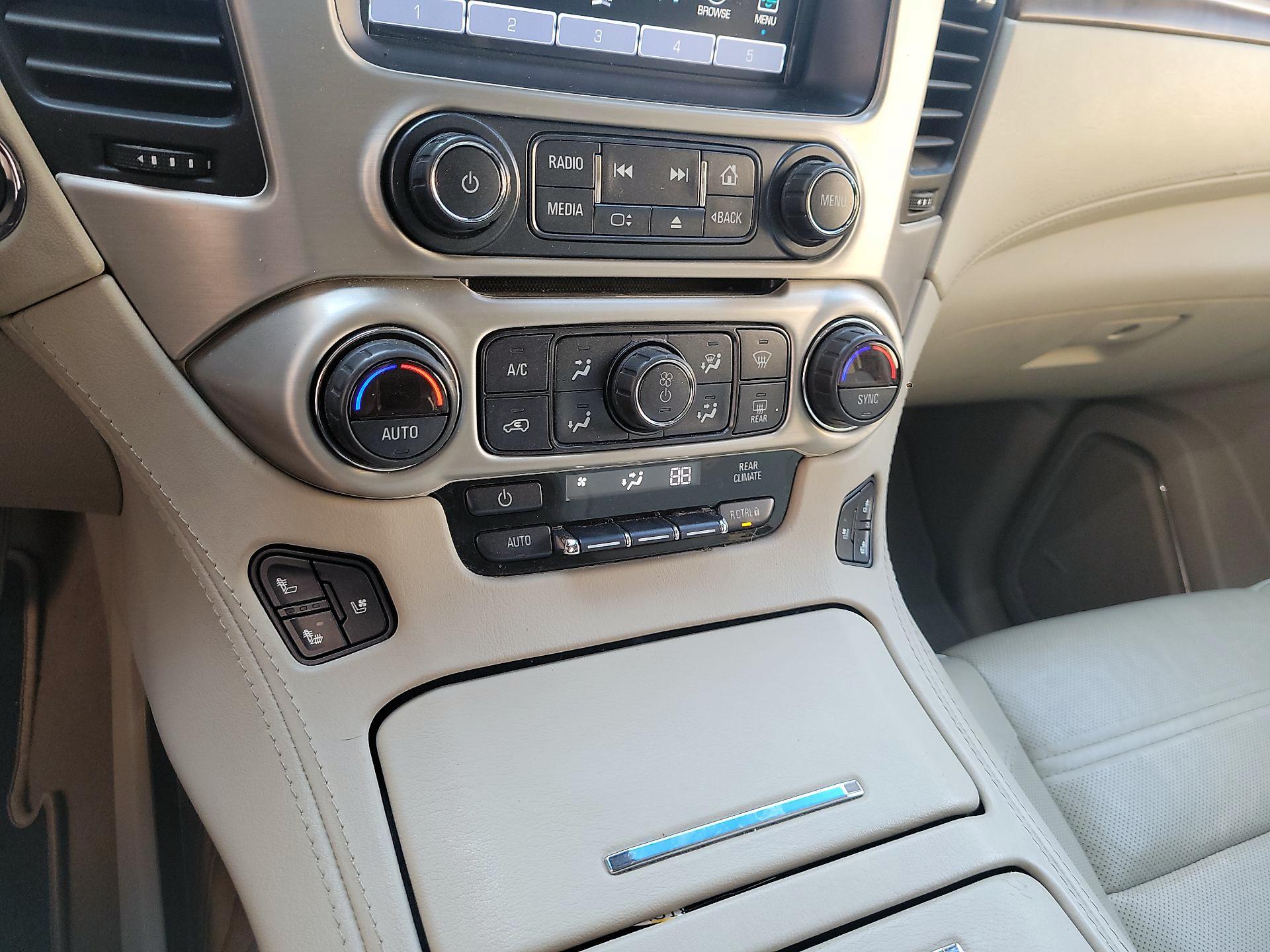 Thumbnail: 2020 GMC Yukon XL - 15