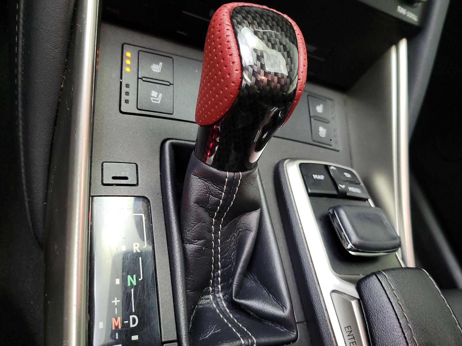 Thumbnail: 2017 Lexus IS - 15