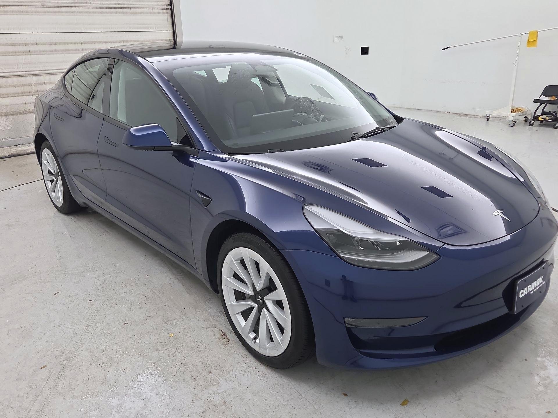 Thumbnail: 2023 Tesla Model 3 - 1