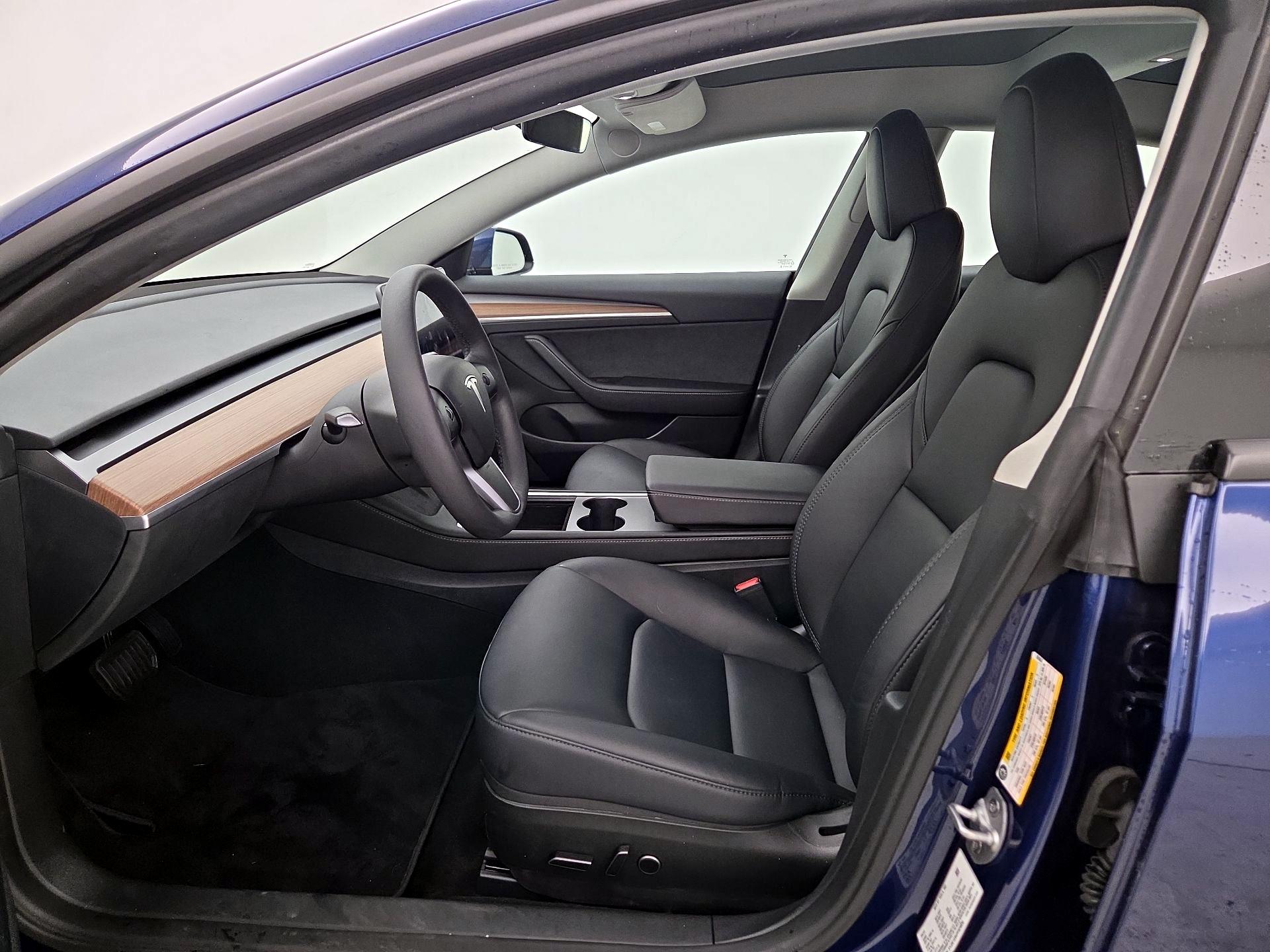 Thumbnail: 2023 Tesla Model 3 - 9