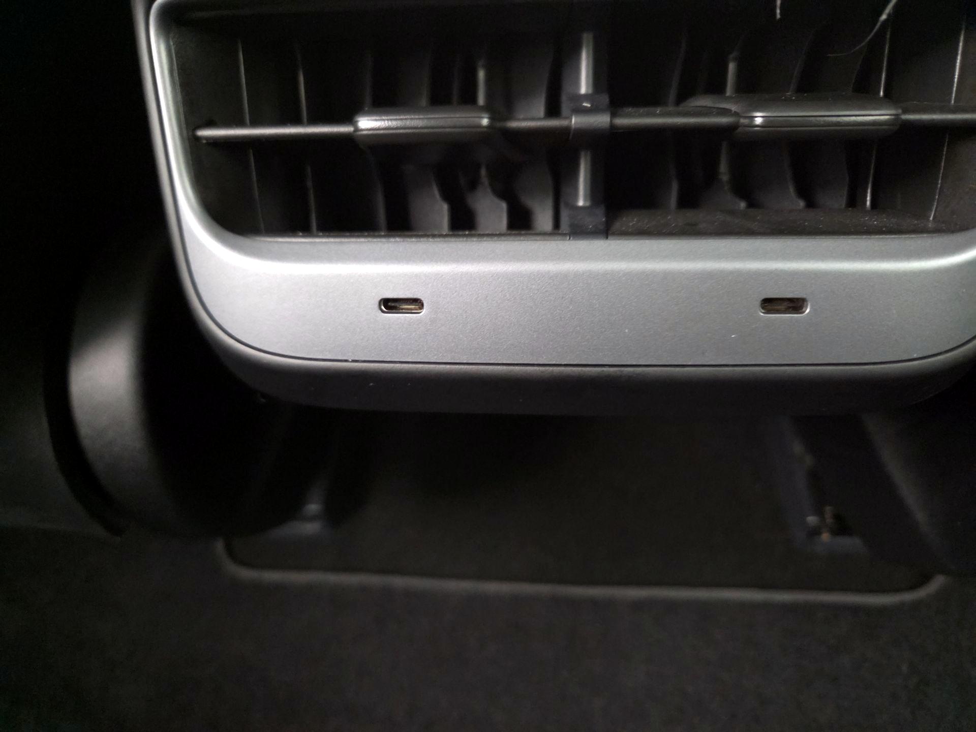 Thumbnail: 2023 Tesla Model 3 - 16