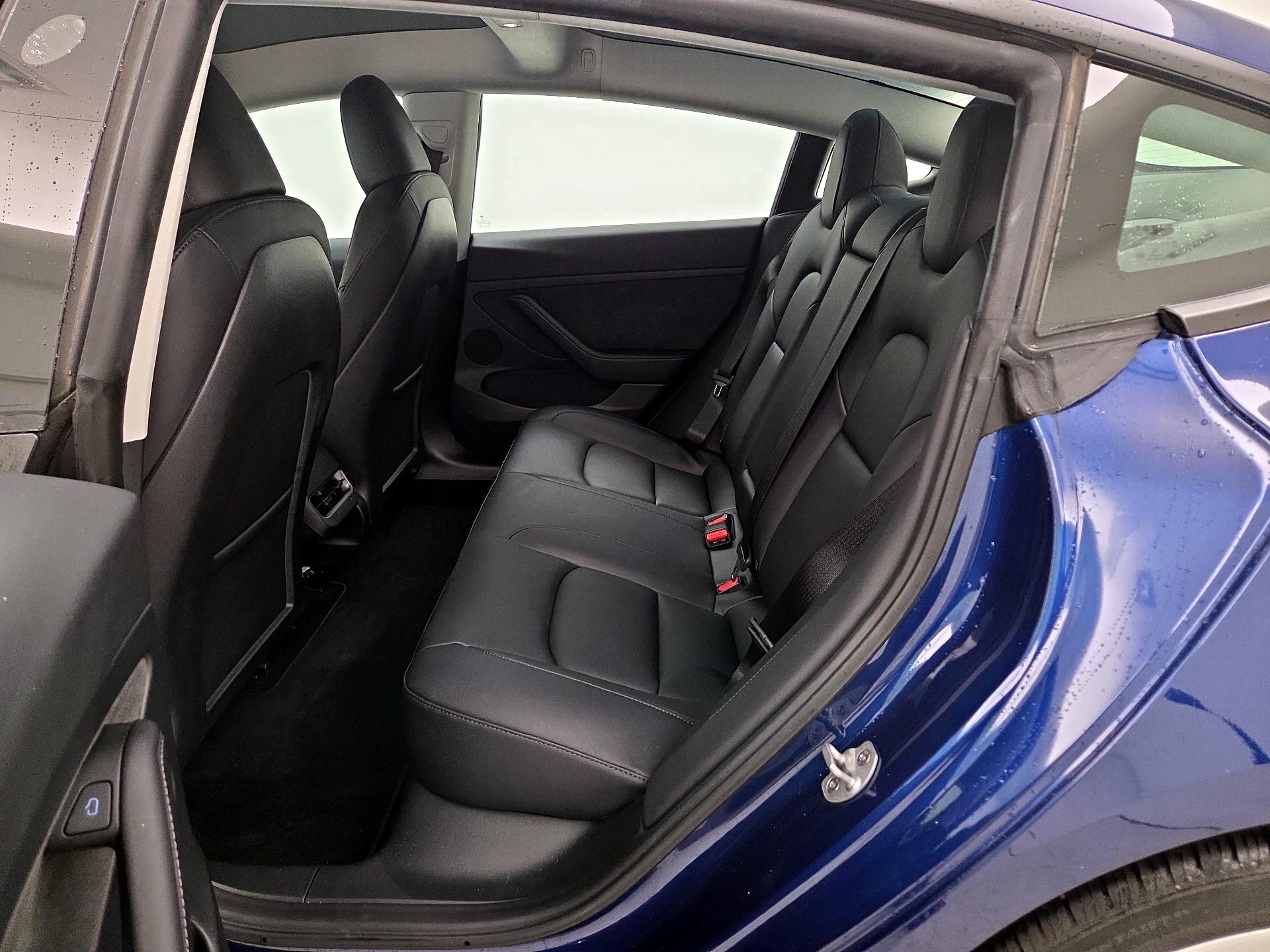 Thumbnail: 2023 Tesla Model 3 - 18