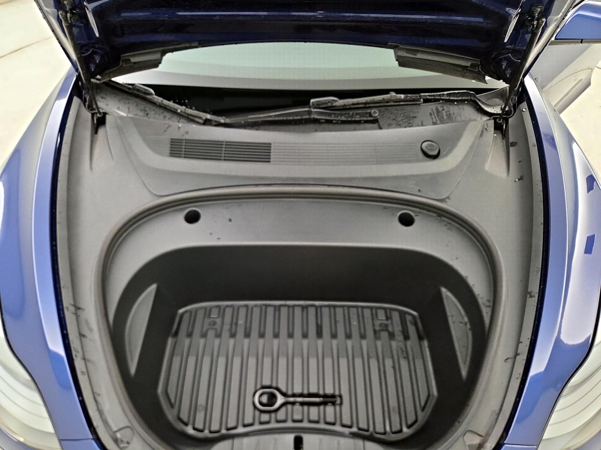 Thumbnail: 2023 Tesla Model 3 - 20