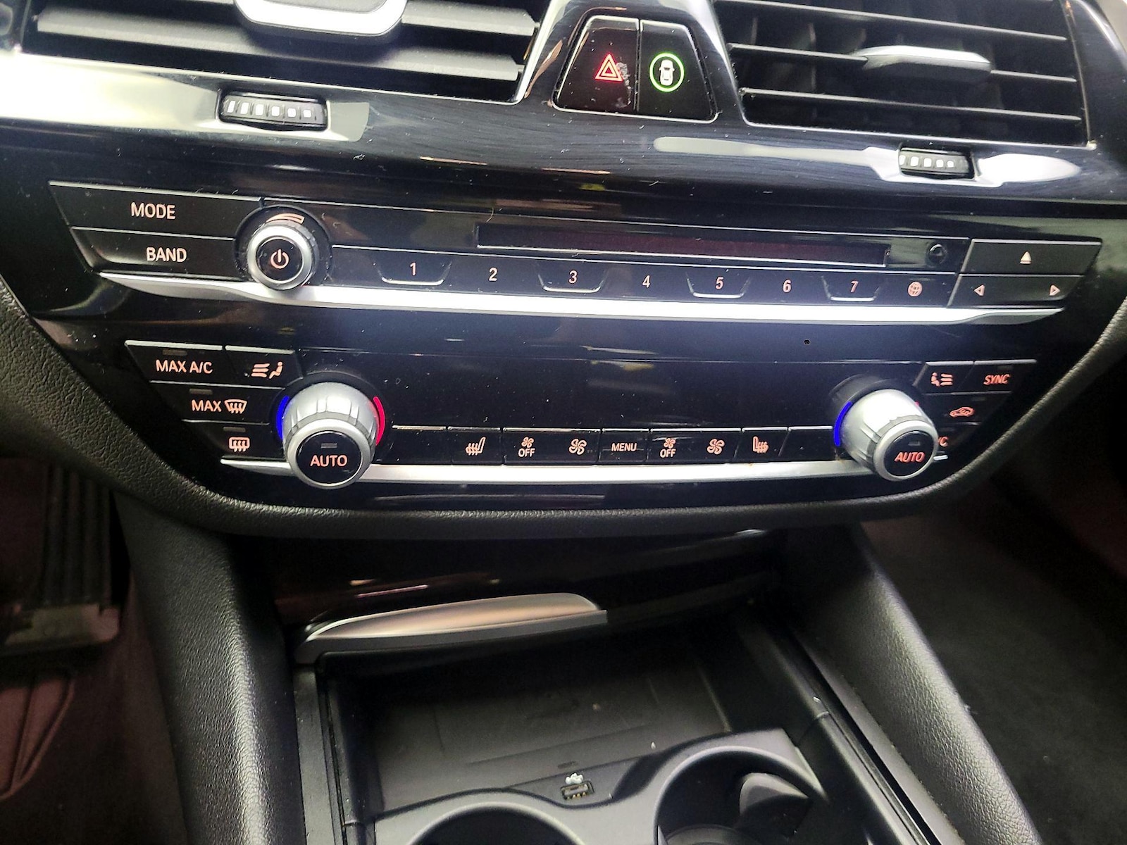 2019 BMW 5 Series 540i - Photo 16