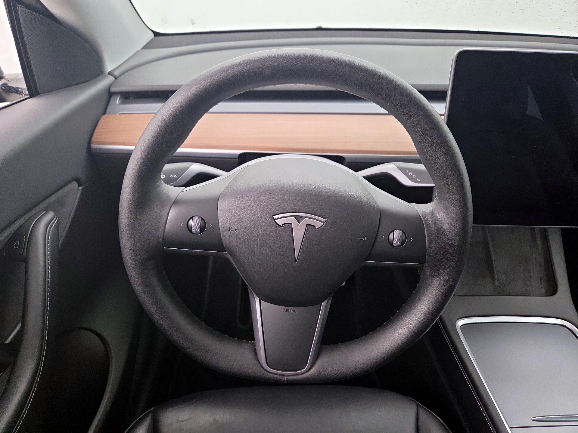 Thumbnail: 2022 Tesla Model Y - 10