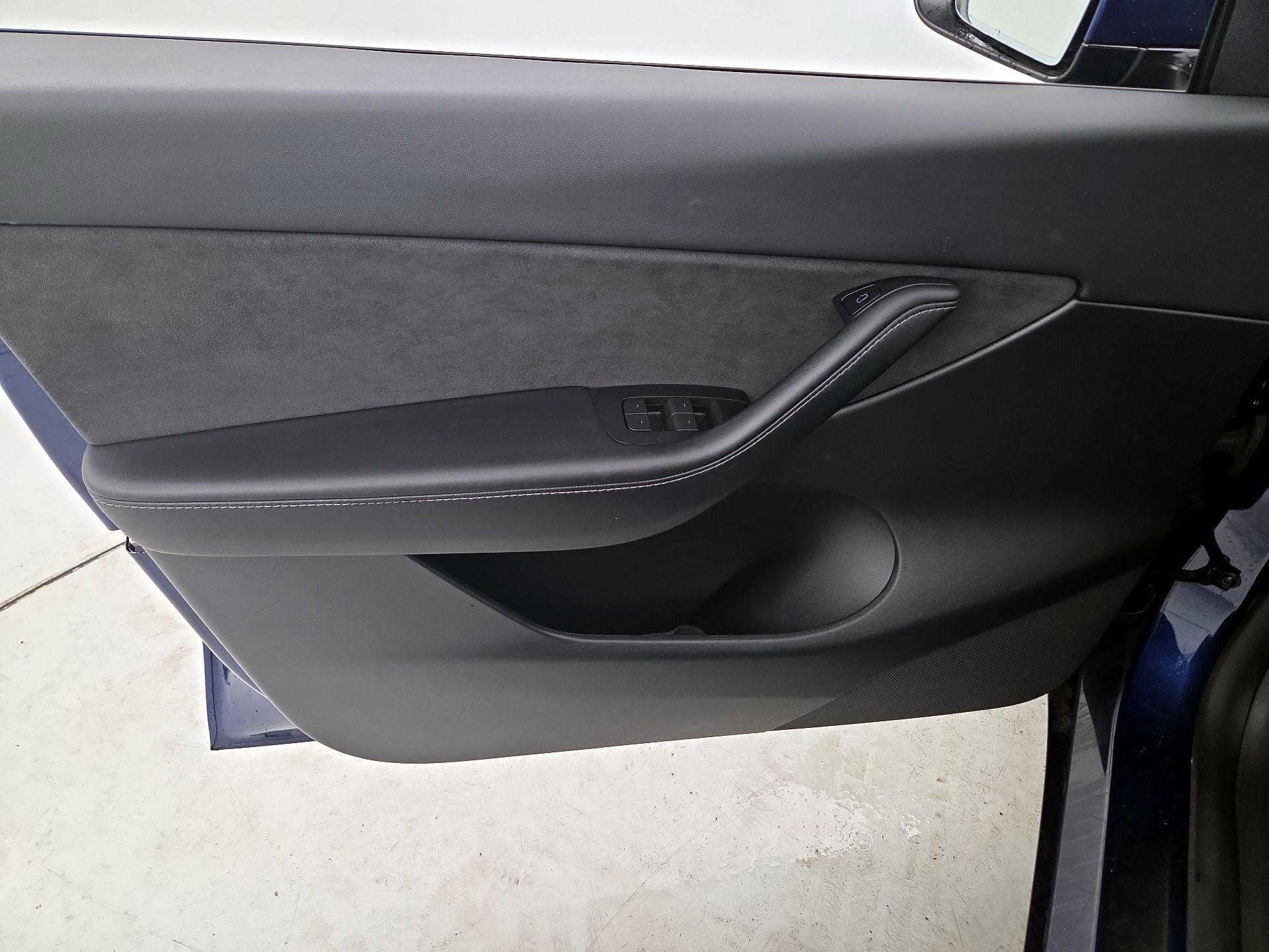 Thumbnail: 2022 Tesla Model Y - 12