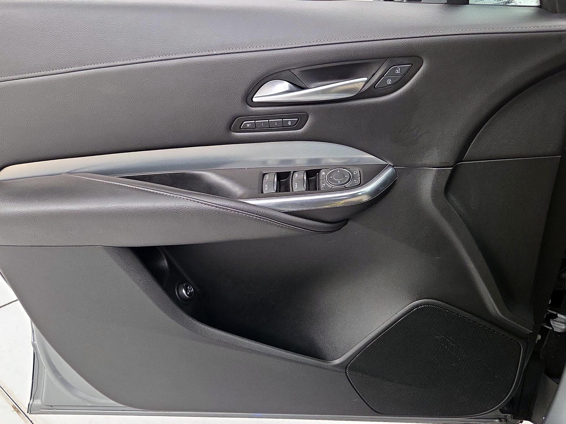 Thumbnail: 2023 Cadillac XT4 - 12