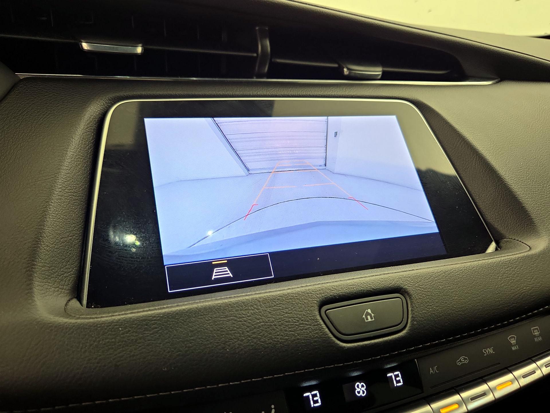 Thumbnail: 2023 Cadillac XT4 - 14