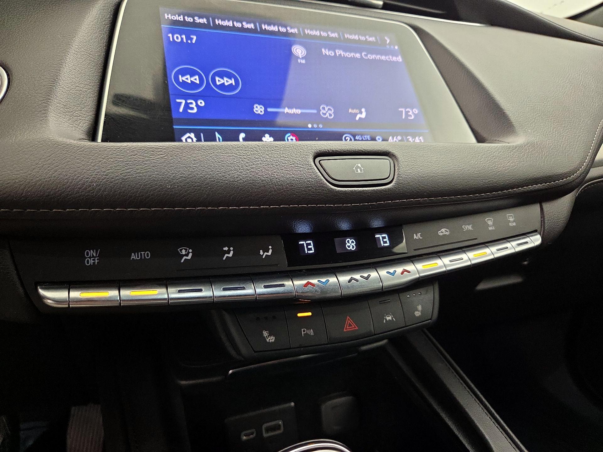 Thumbnail: 2023 Cadillac XT4 - 16