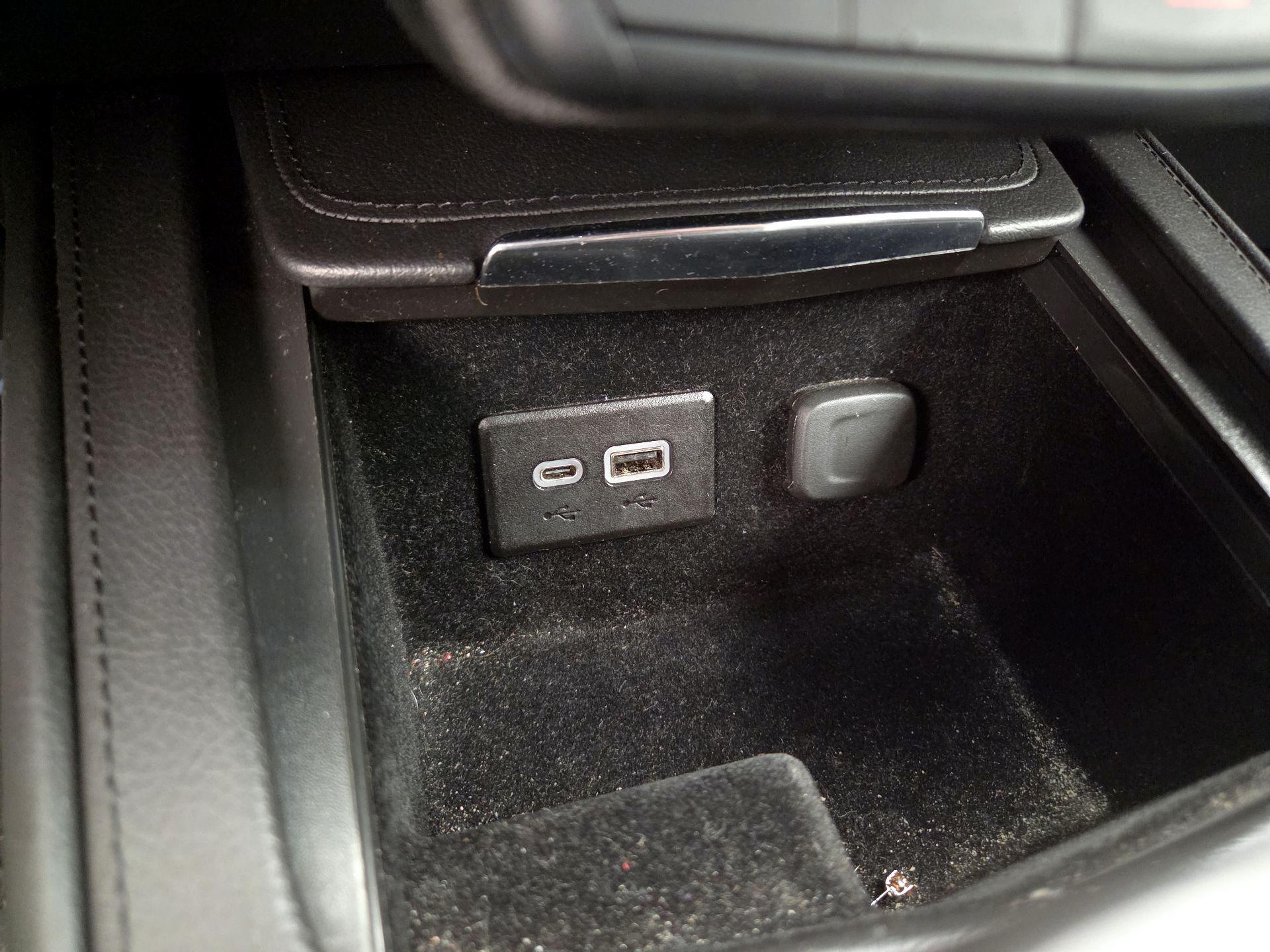 Thumbnail: 2023 Cadillac XT4 - 18