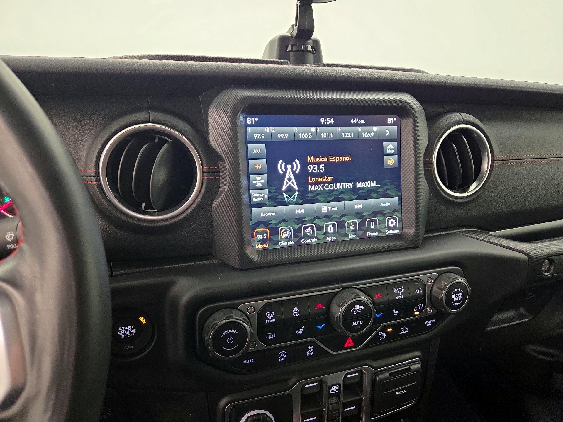 Thumbnail: 2020 Jeep Gladiator - 16