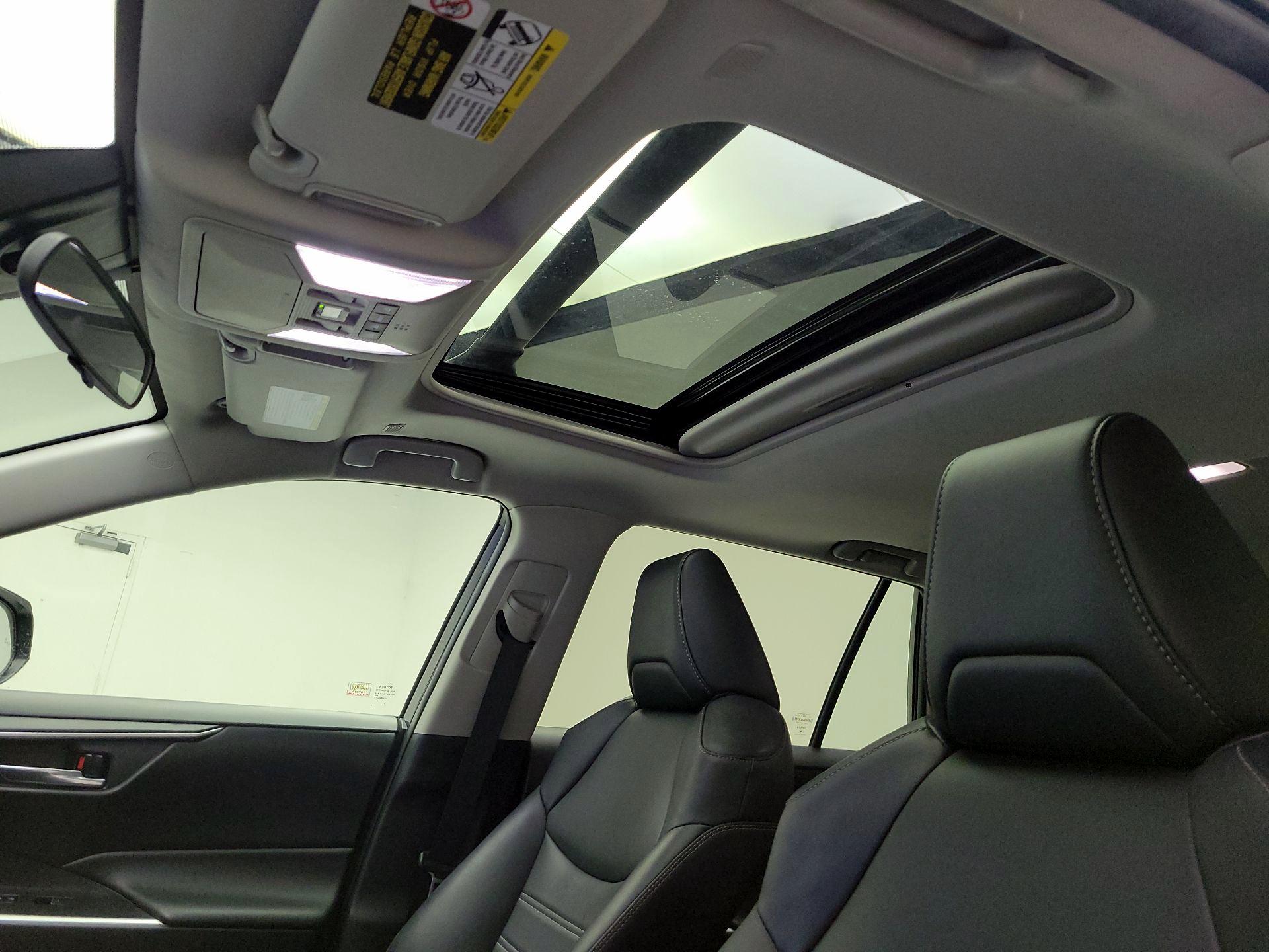 Thumbnail: 2024 Toyota RAV4 - 18