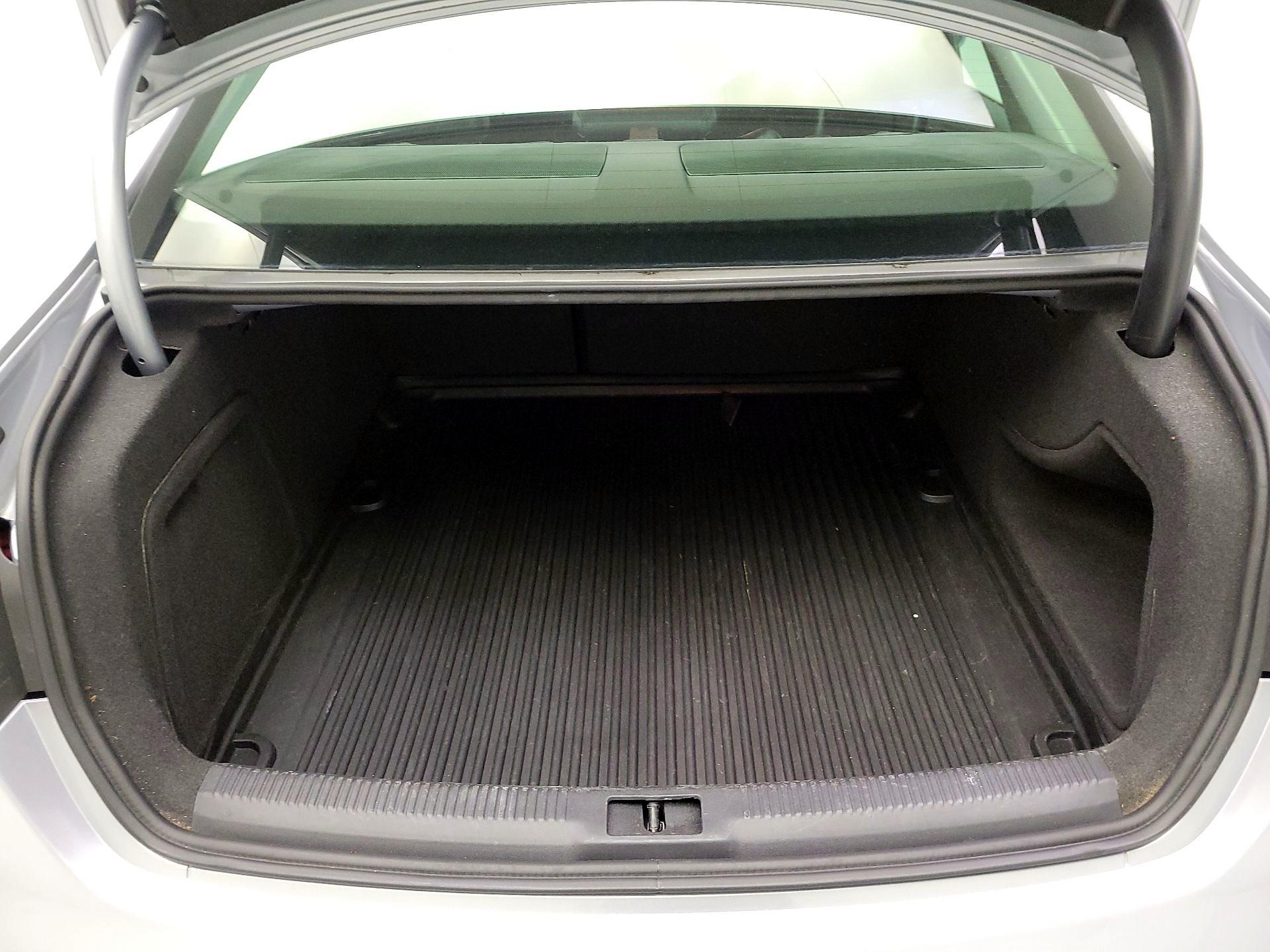 Thumbnail: 2016 Audi A4 - 18
