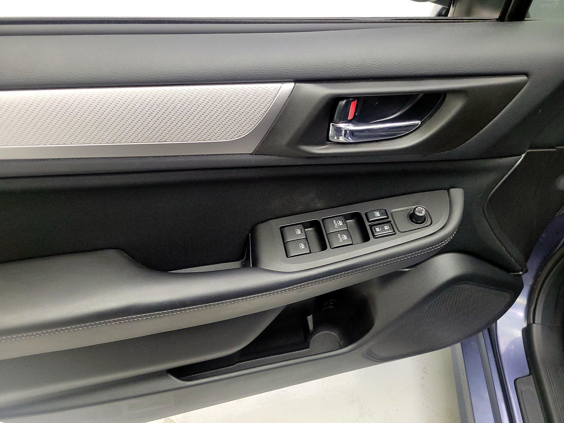 Thumbnail: 2015 Subaru Legacy - 10