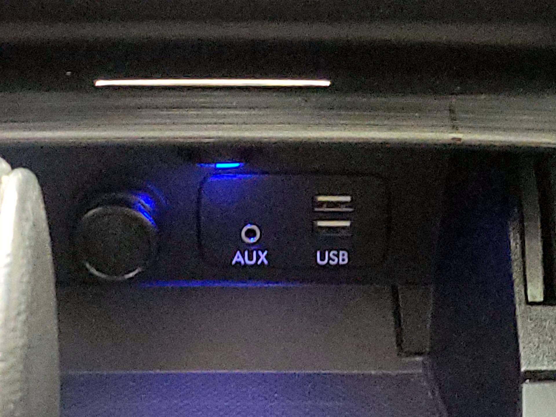 Thumbnail: 2015 Subaru Legacy - 17