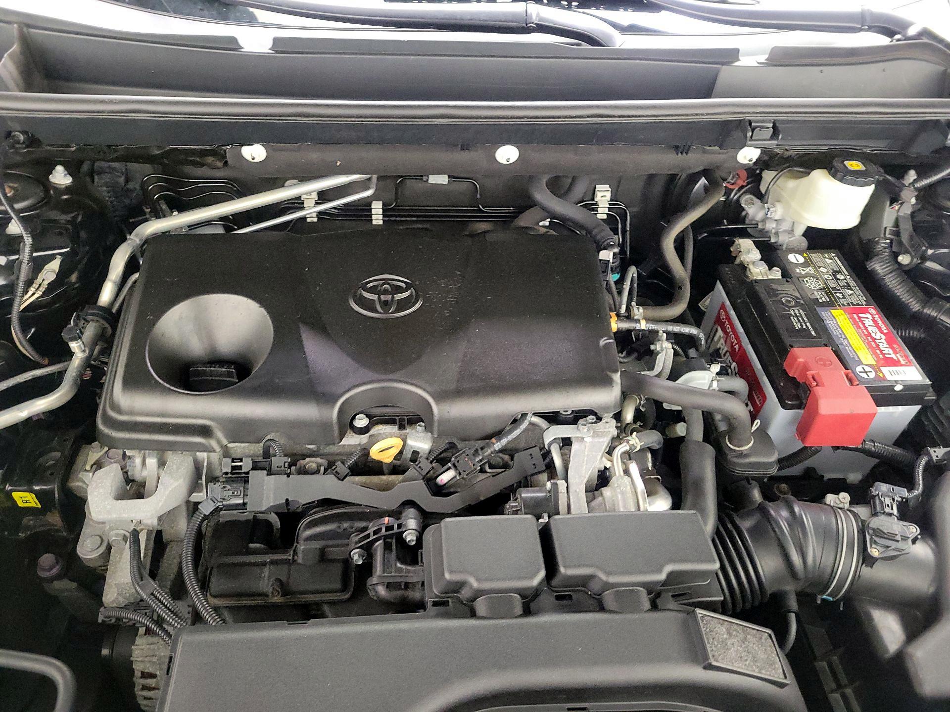 Thumbnail: 2020 Toyota RAV4 - 19