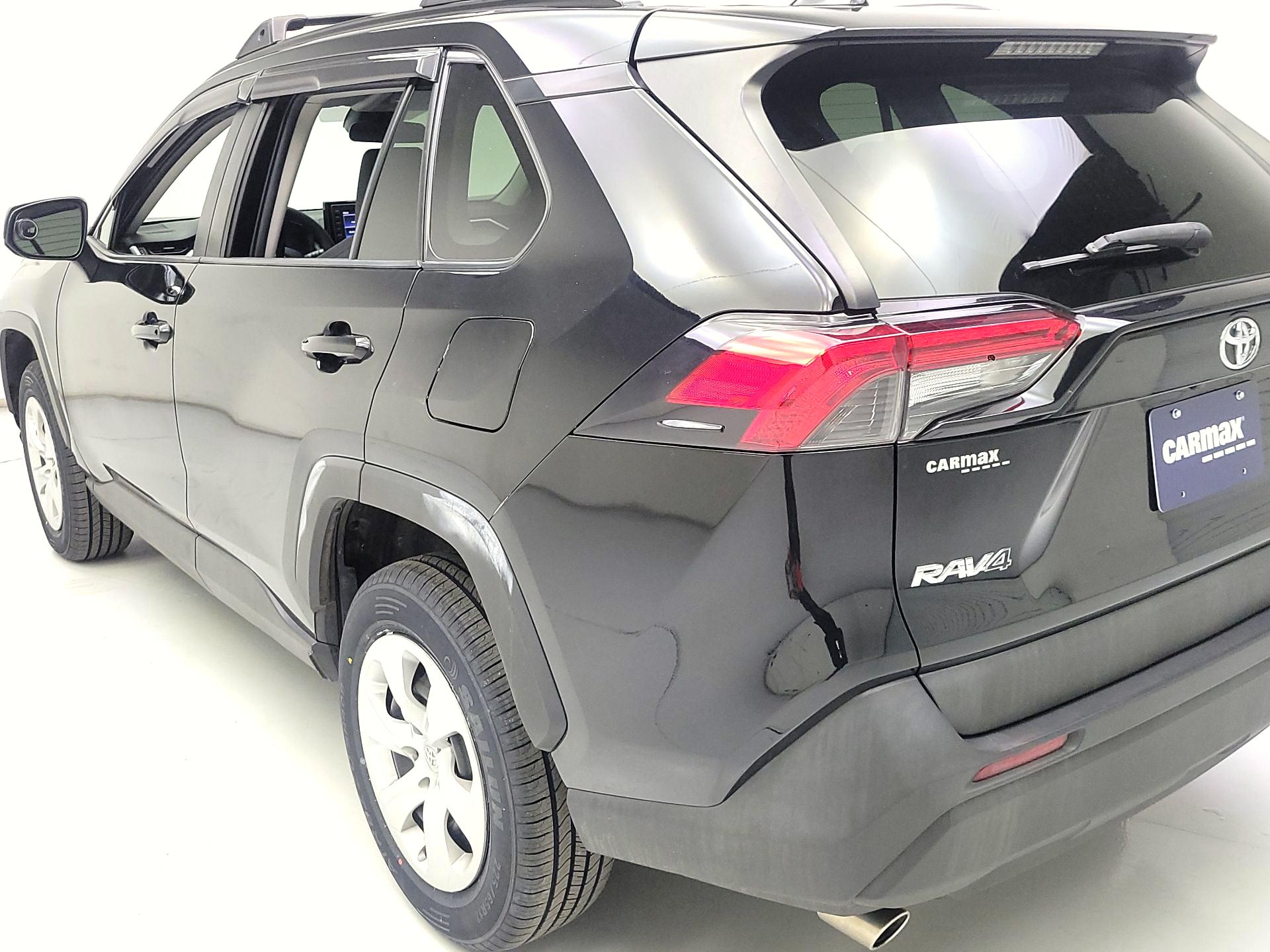 Thumbnail: 2020 Toyota RAV4 - 7