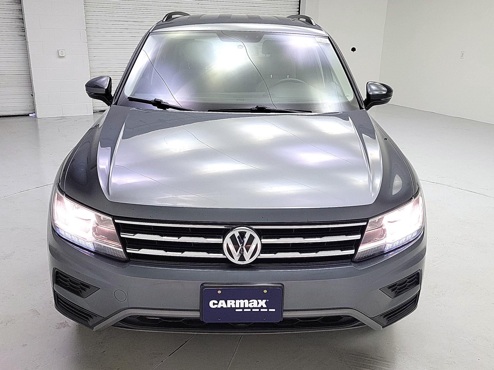 Thumbnail: 2018 Volkswagen Tiguan - 2