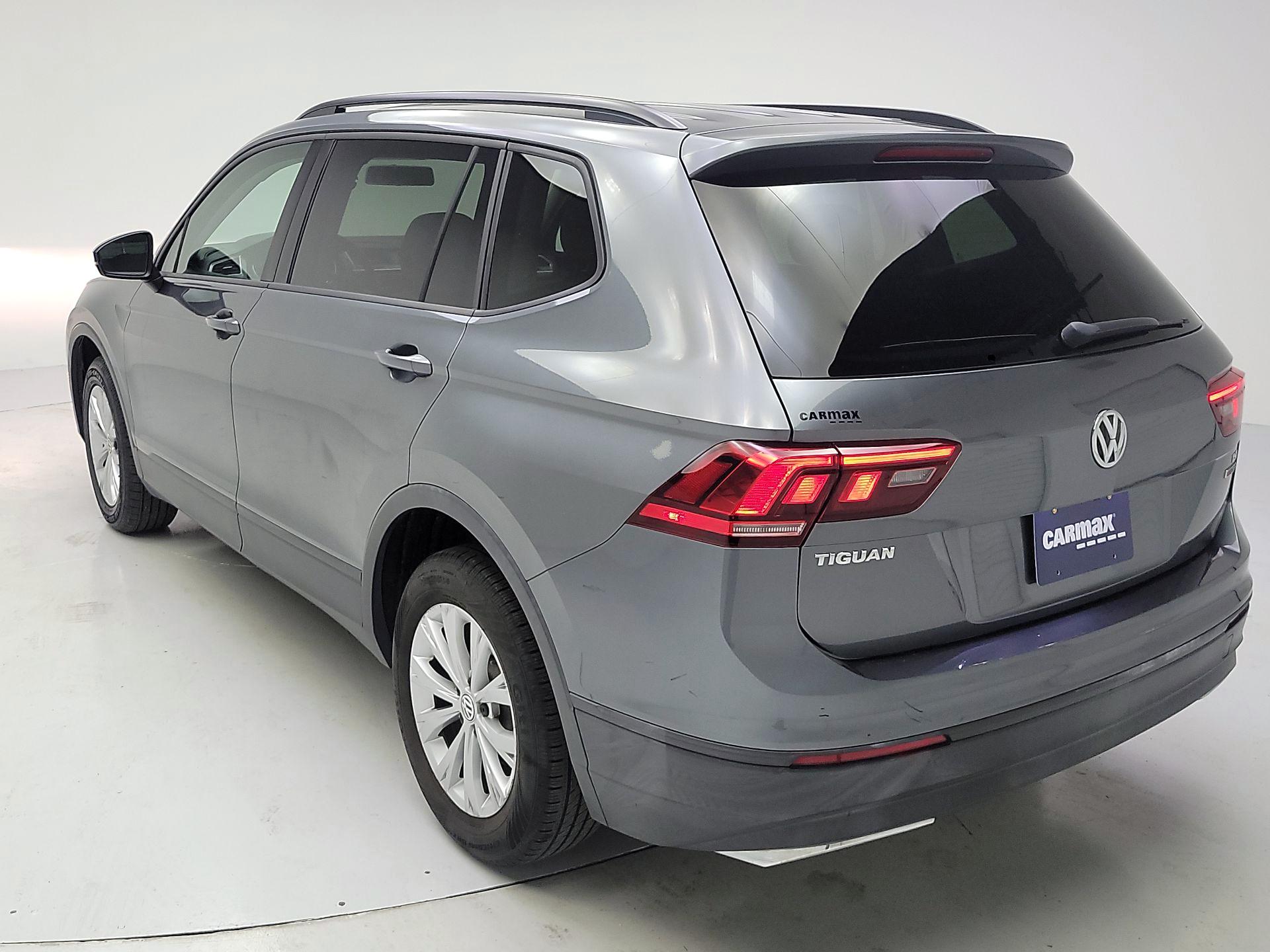 Thumbnail: 2018 Volkswagen Tiguan - 7