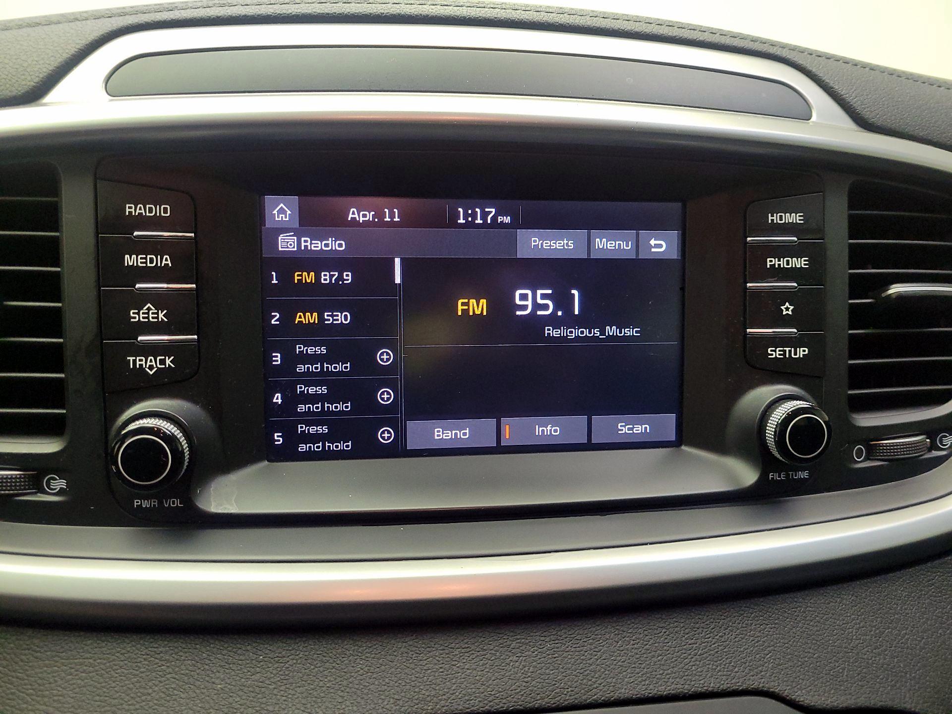 Thumbnail: 2019 Kia Sorento - 13