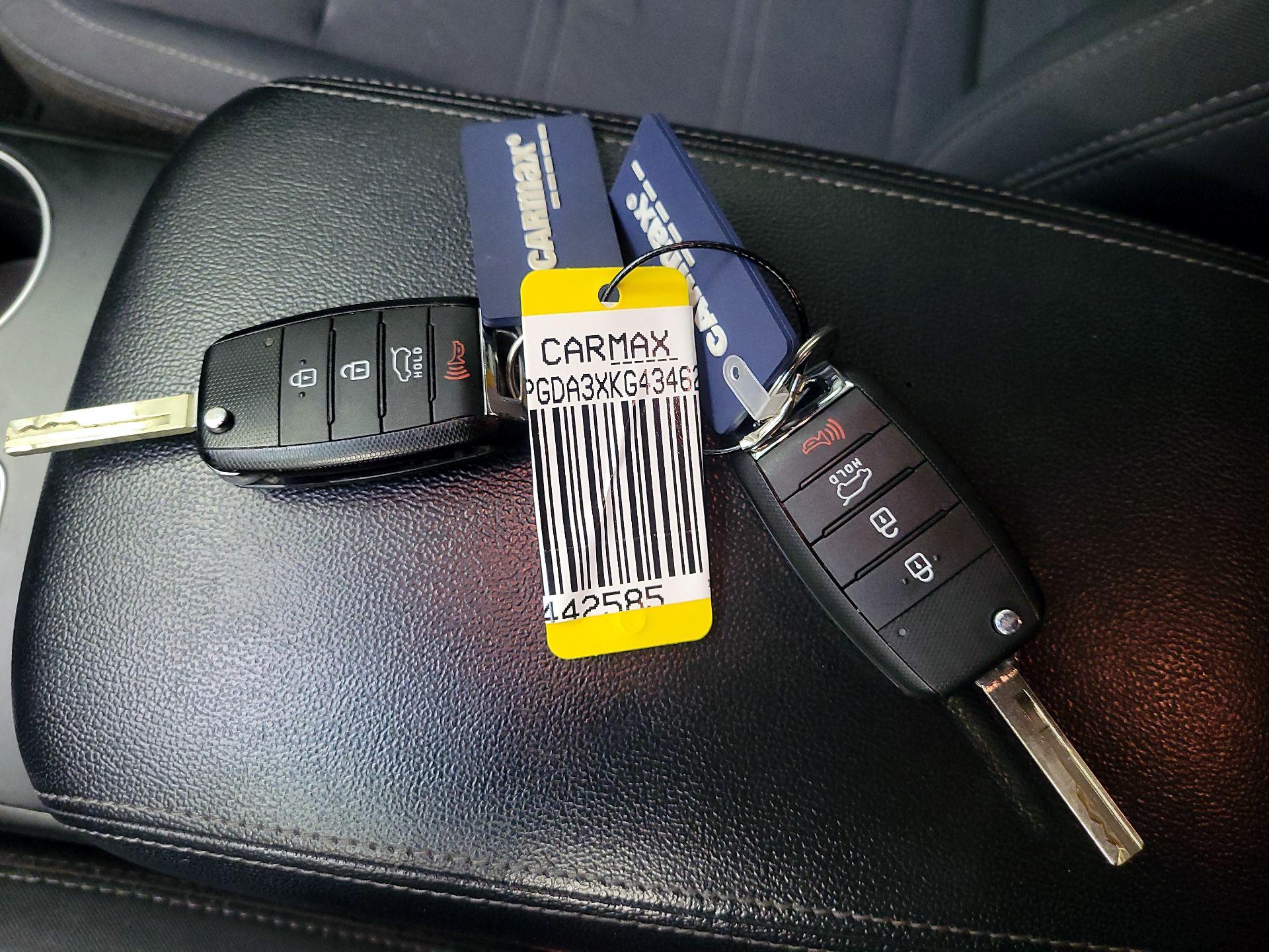 Thumbnail: 2019 Kia Sorento - 20