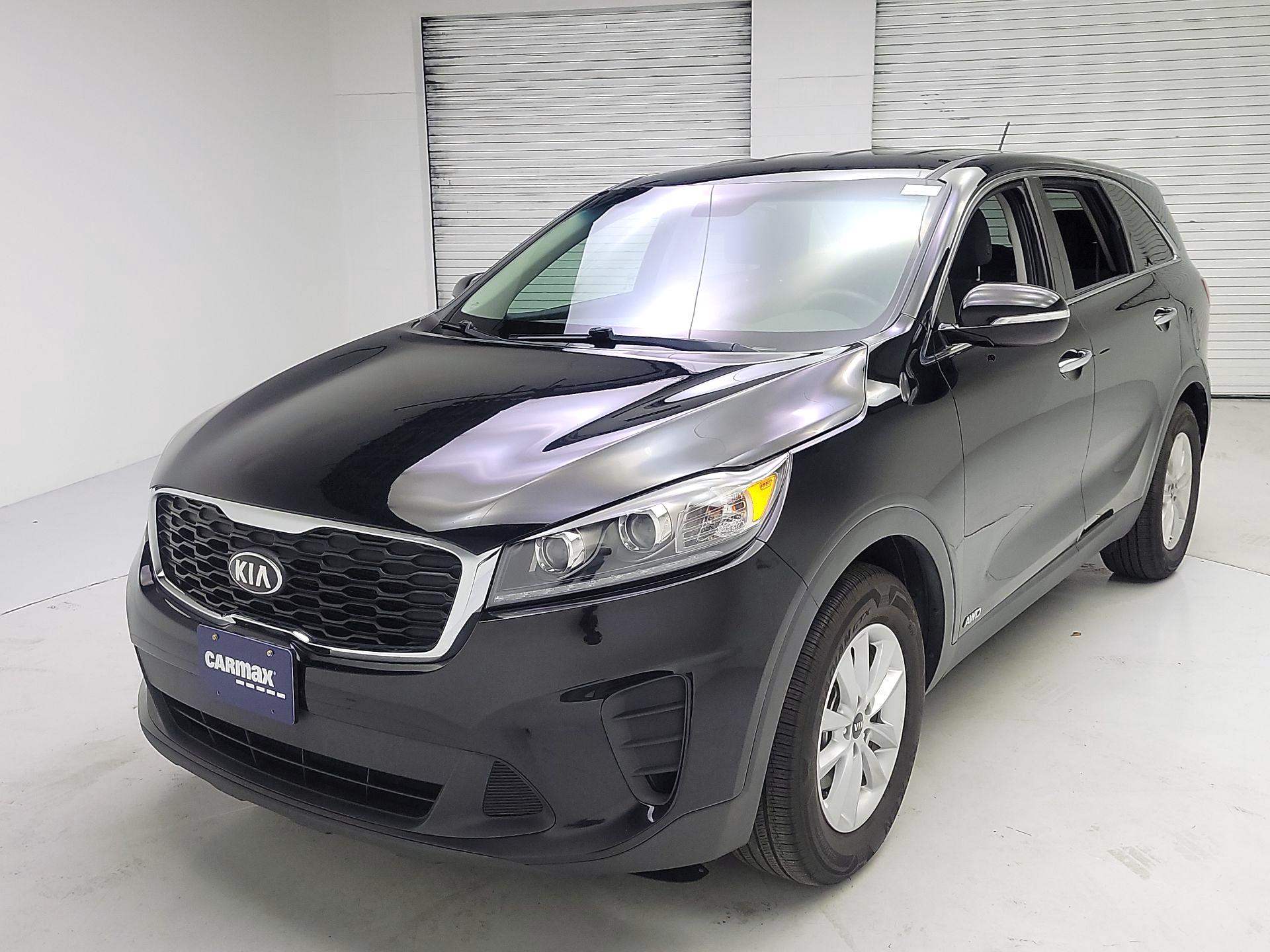 Thumbnail: 2019 Kia Sorento - 3