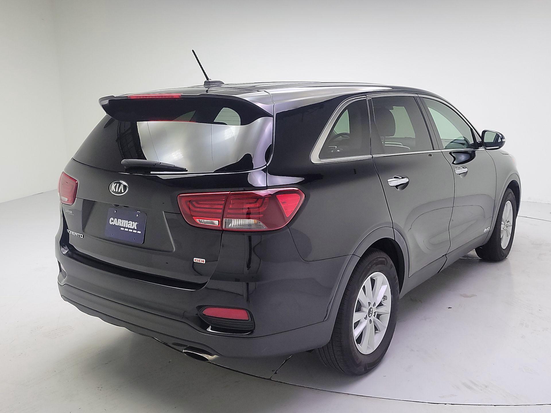 Thumbnail: 2019 Kia Sorento - 5