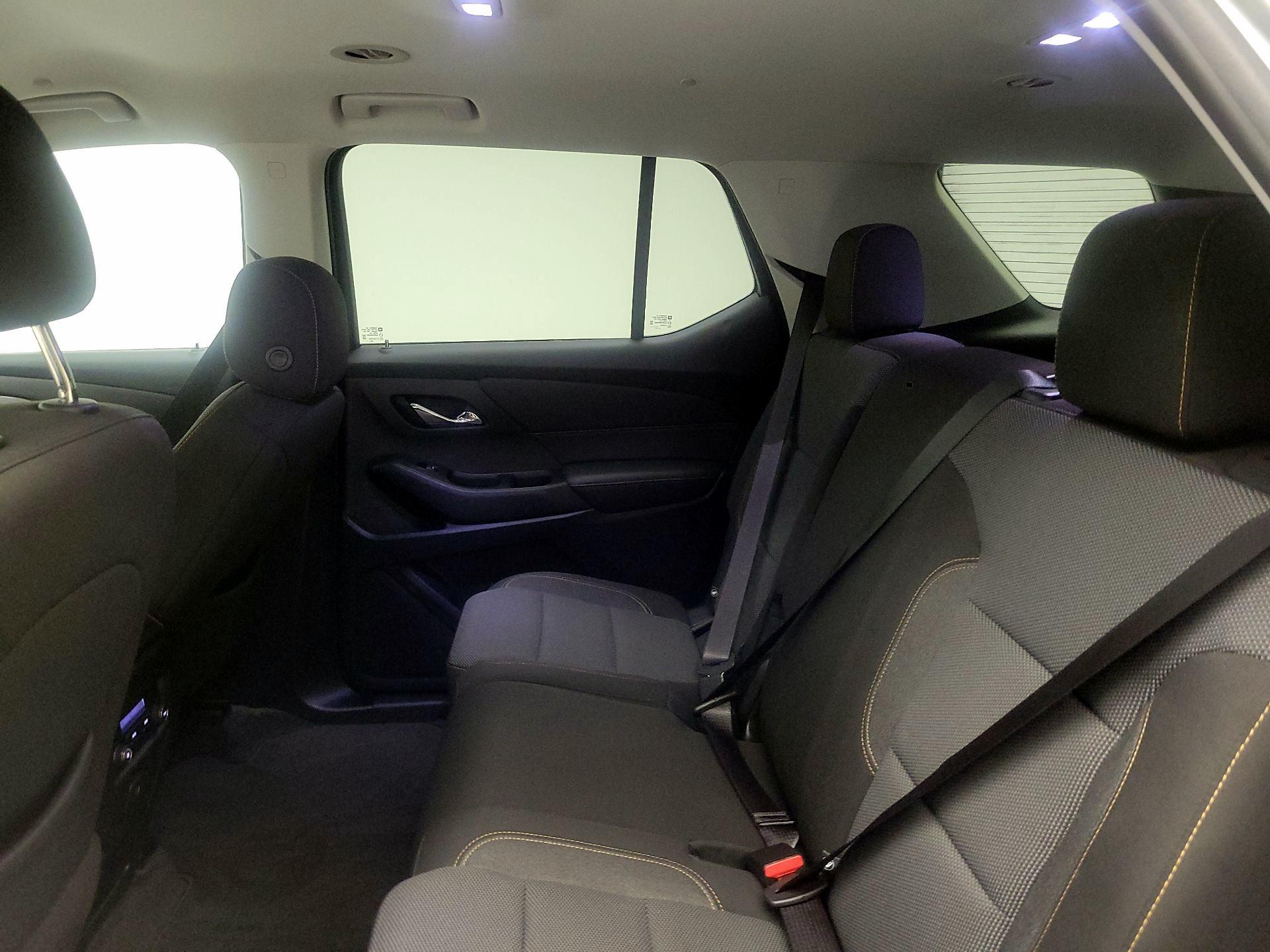 Thumbnail: 2020 Chevrolet Traverse - 17