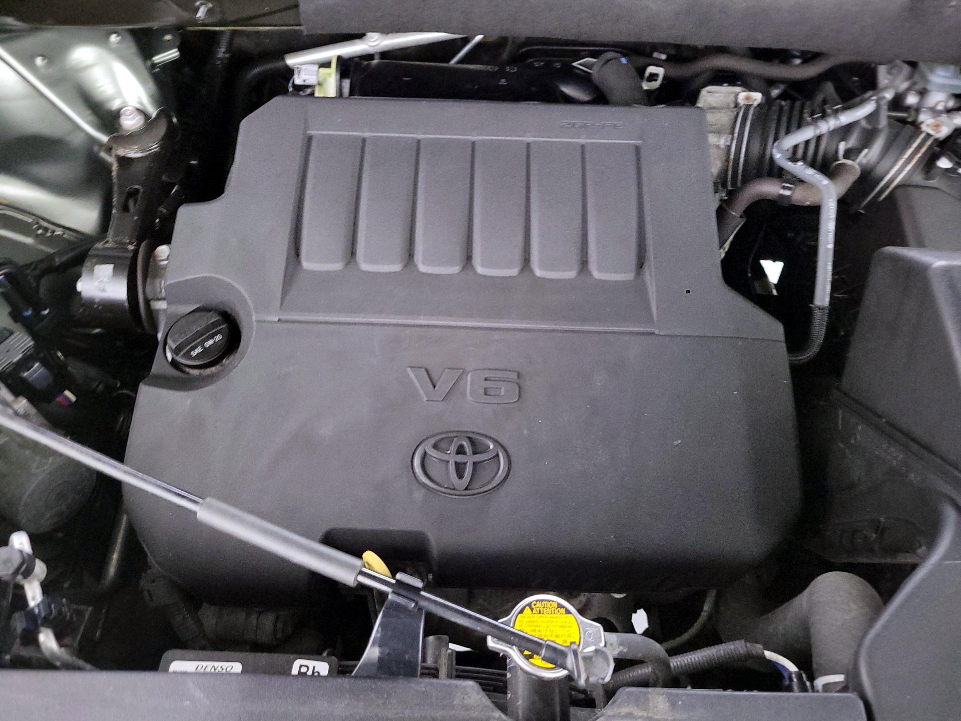 Thumbnail: 2015 Toyota Highlander - 19