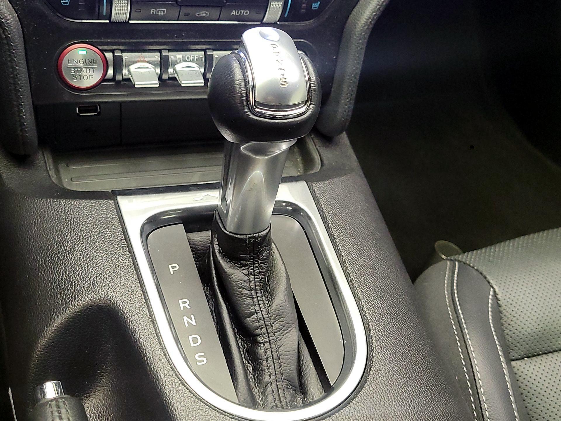 Thumbnail: 2019 Ford Mustang - 16