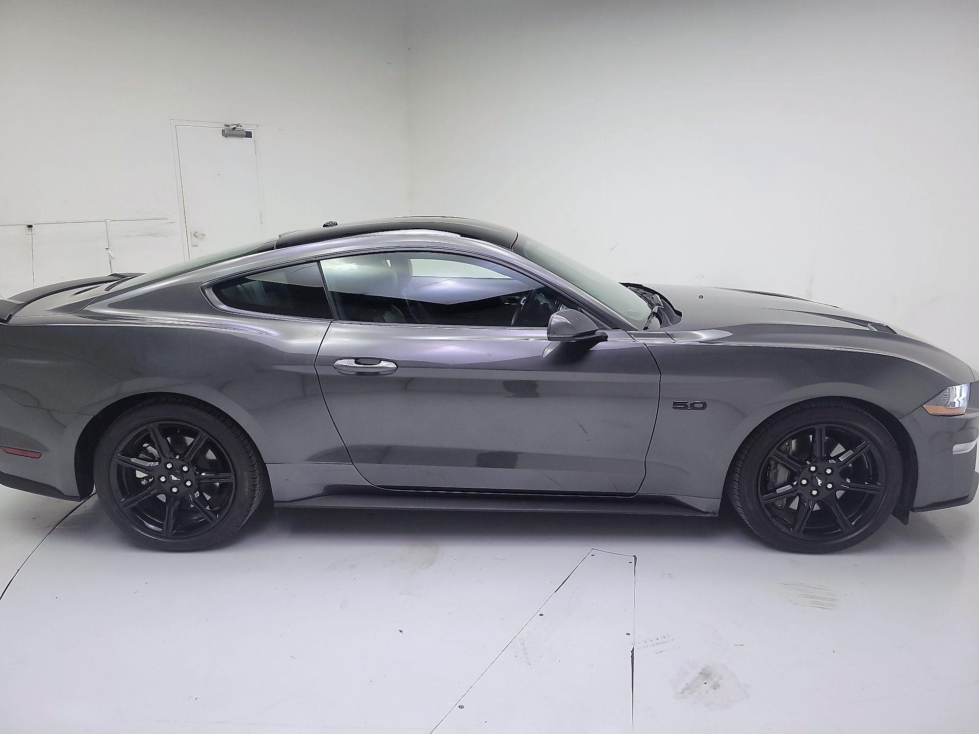 Thumbnail: 2019 Ford Mustang - 4