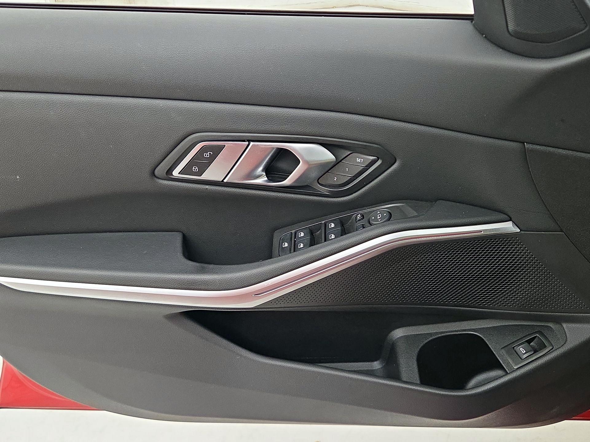 Thumbnail: 2023 BMW 3 Series - 12