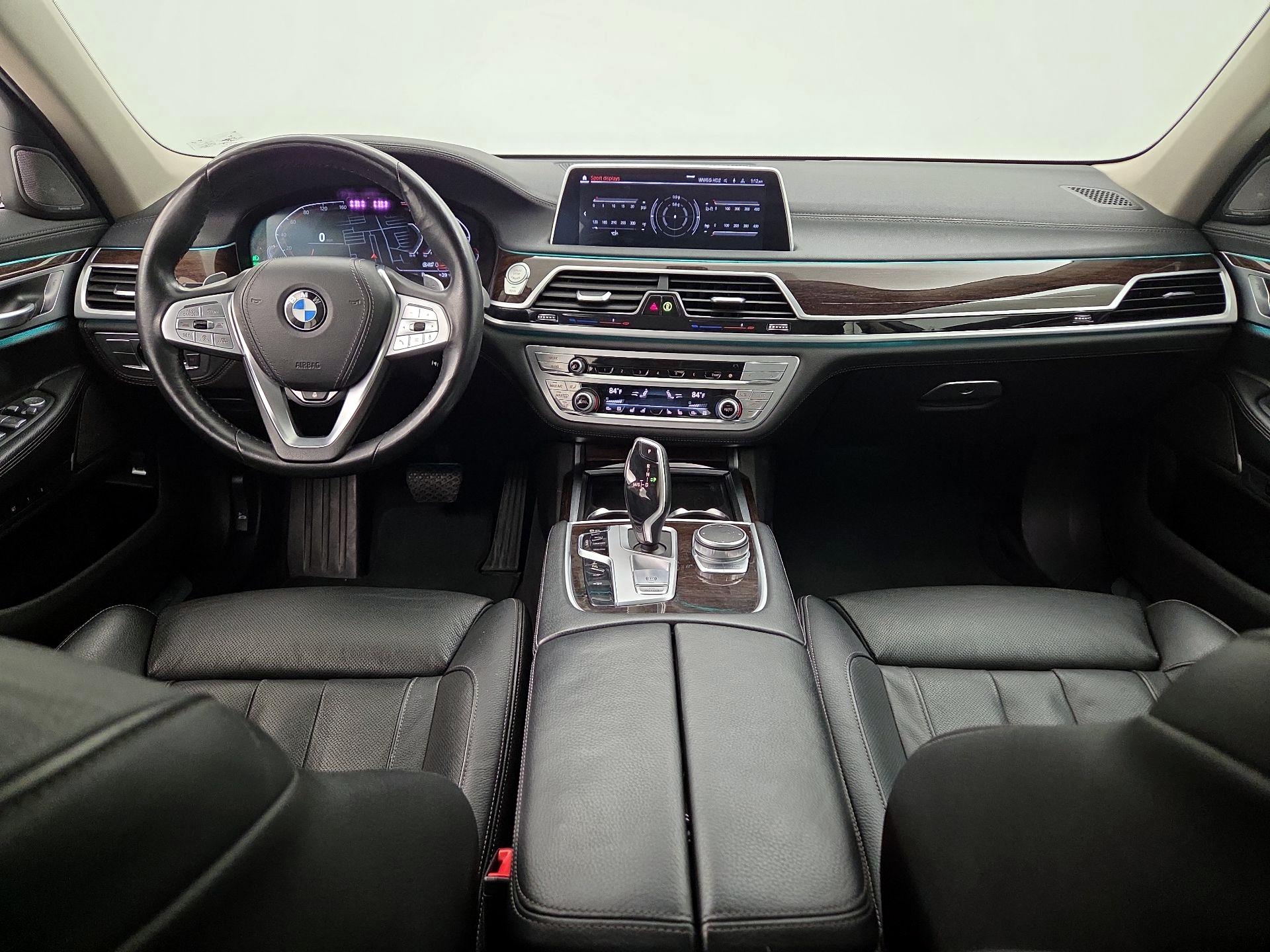 Thumbnail: 2022 BMW 7 Series - 9