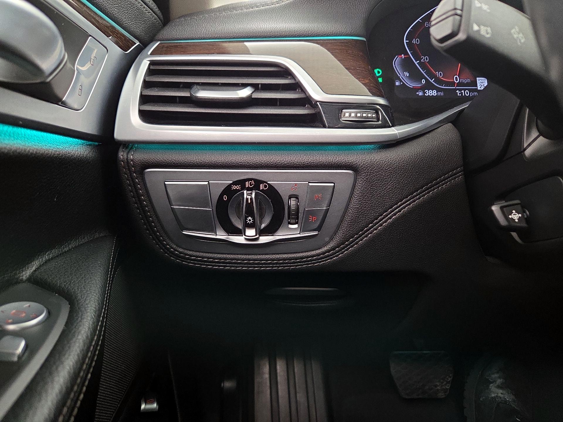 Thumbnail: 2022 BMW 7 Series - 13