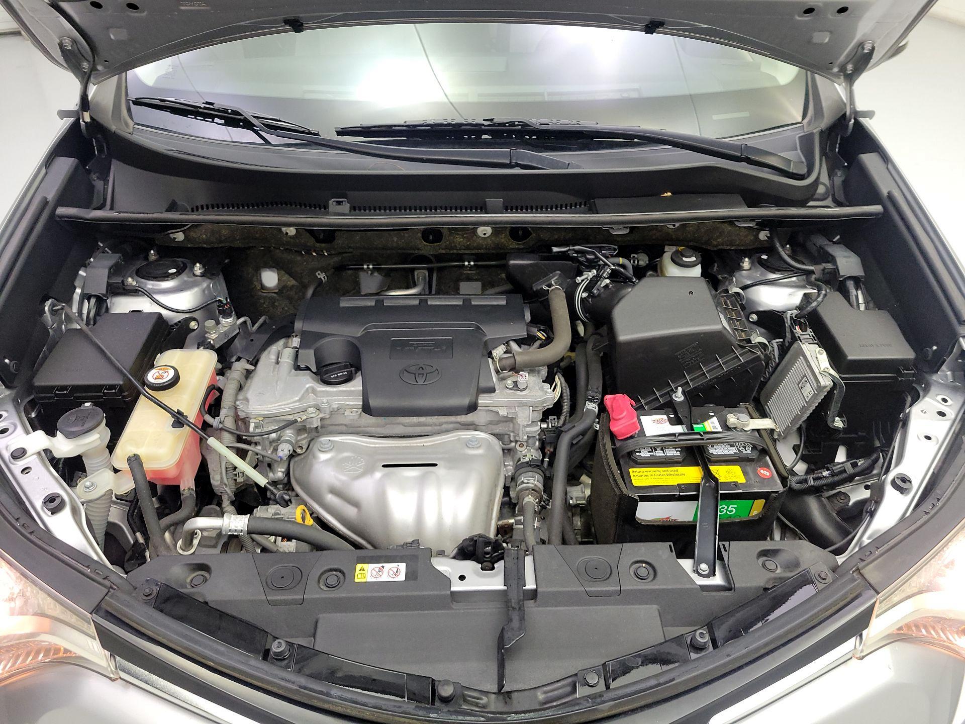 Thumbnail: 2018 Toyota RAV4 - 20