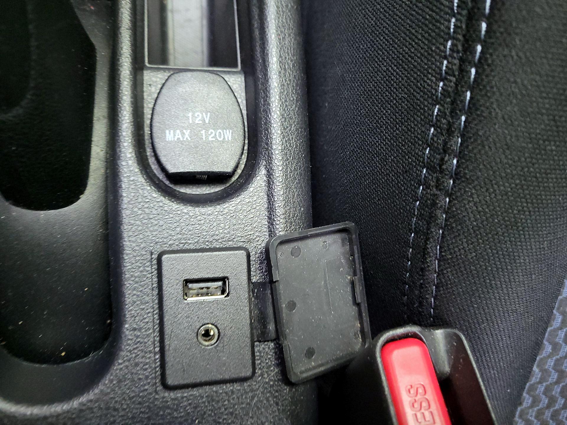 Thumbnail: 2015 Nissan Versa Note - 15