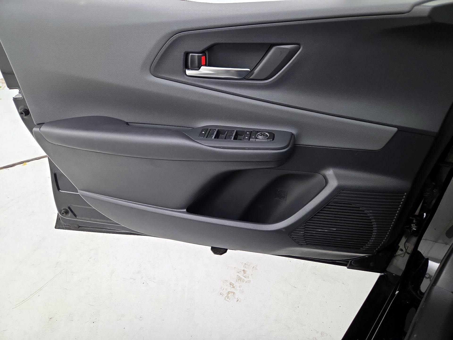 Thumbnail: 2023 Toyota Prius - 12