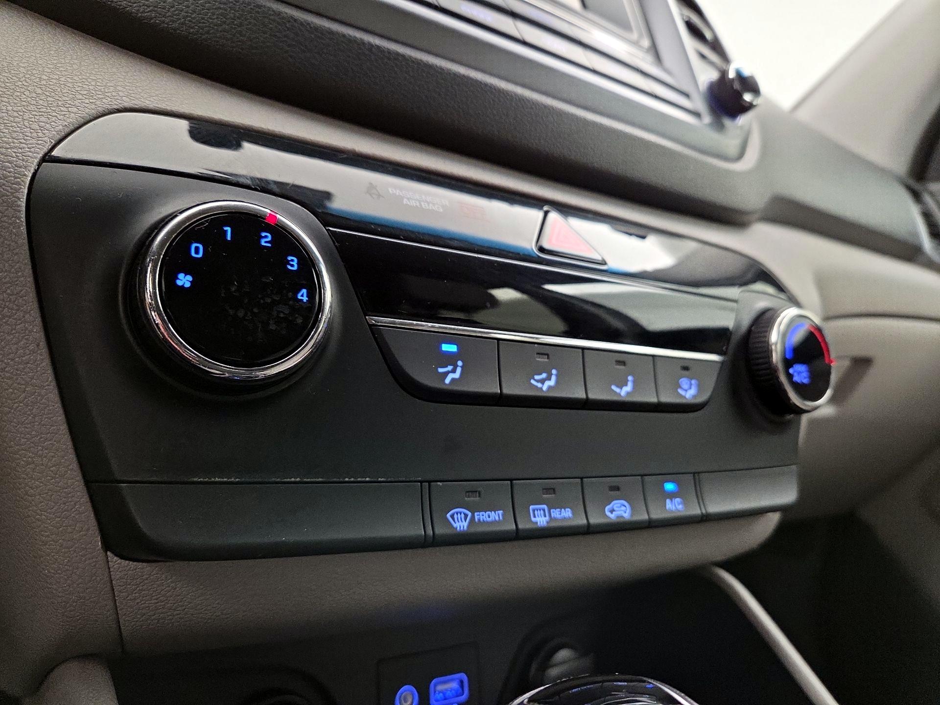 Thumbnail: 2017 Hyundai Tucson - 16