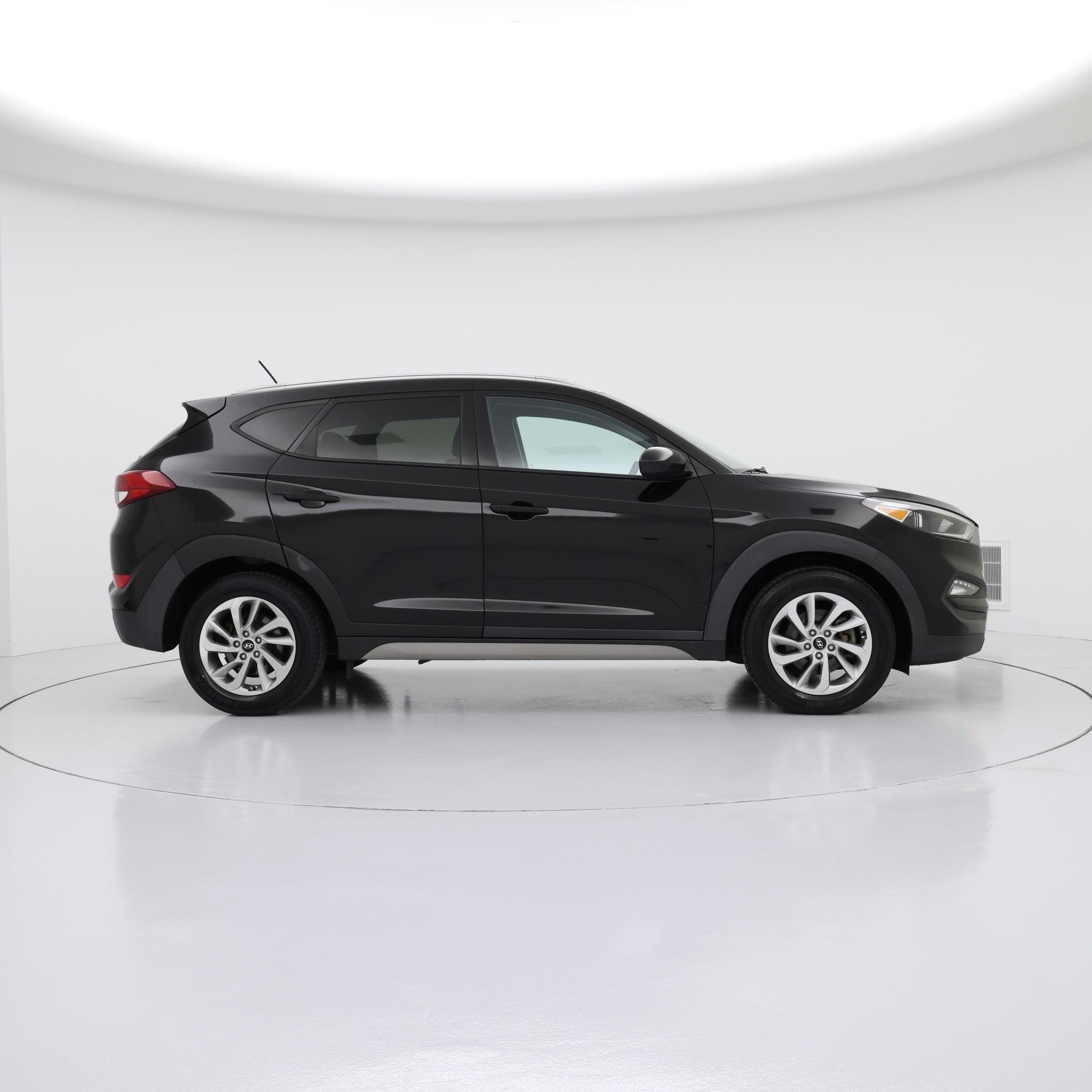 Thumbnail: 2017 Hyundai Tucson - 7