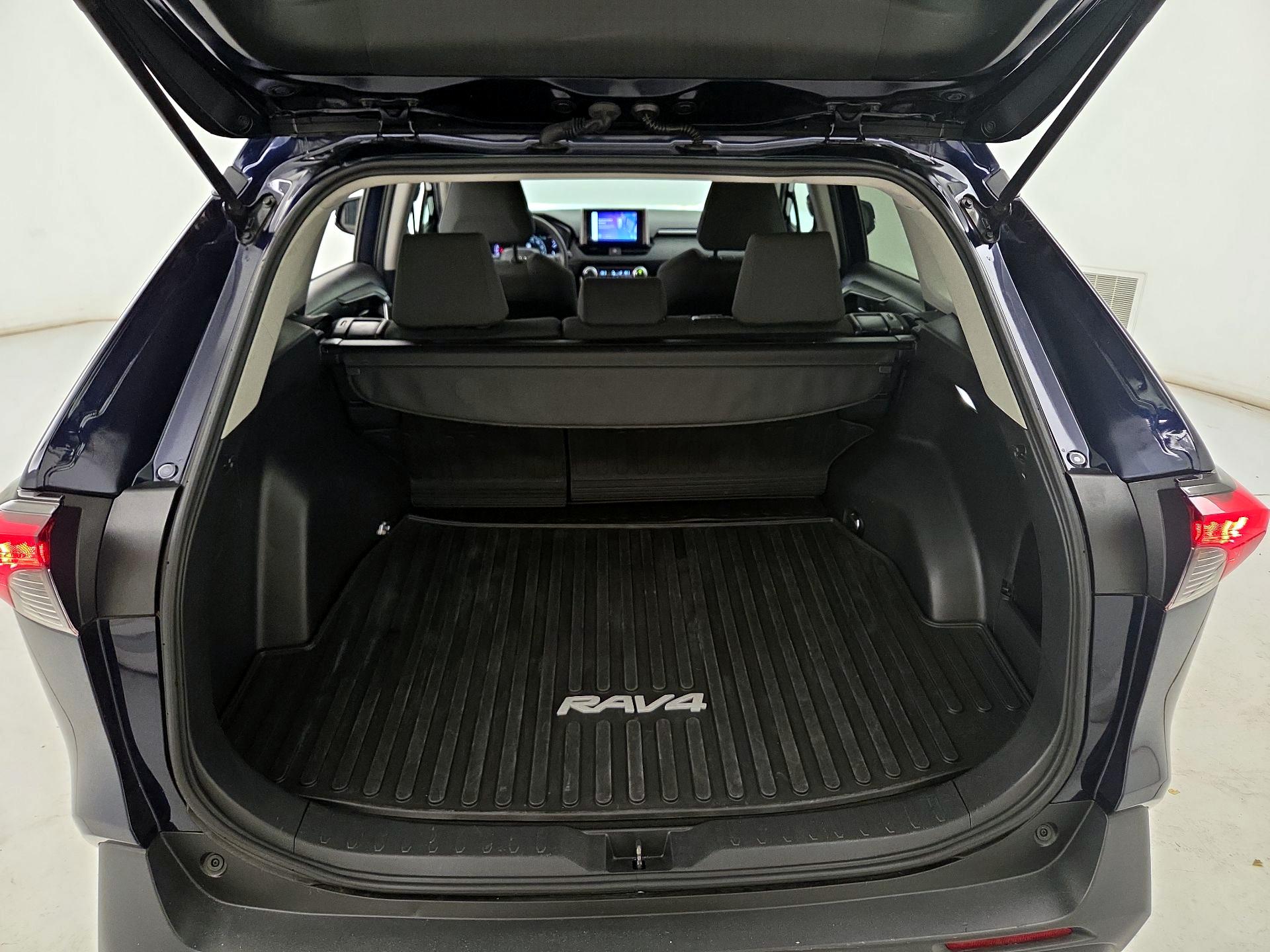 Thumbnail: 2024 Toyota RAV4 - 20