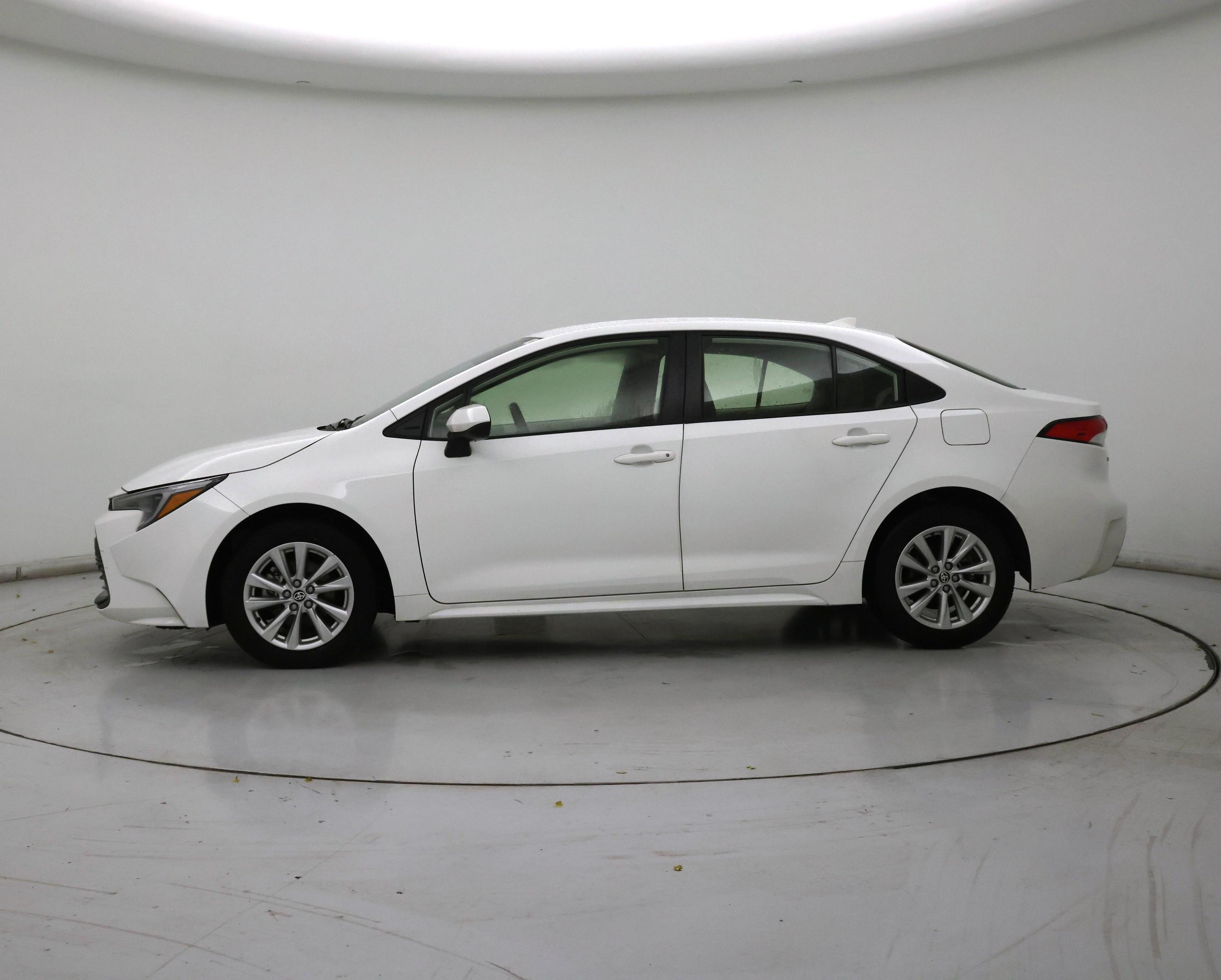 Thumbnail: 2024 Toyota Corolla - 3