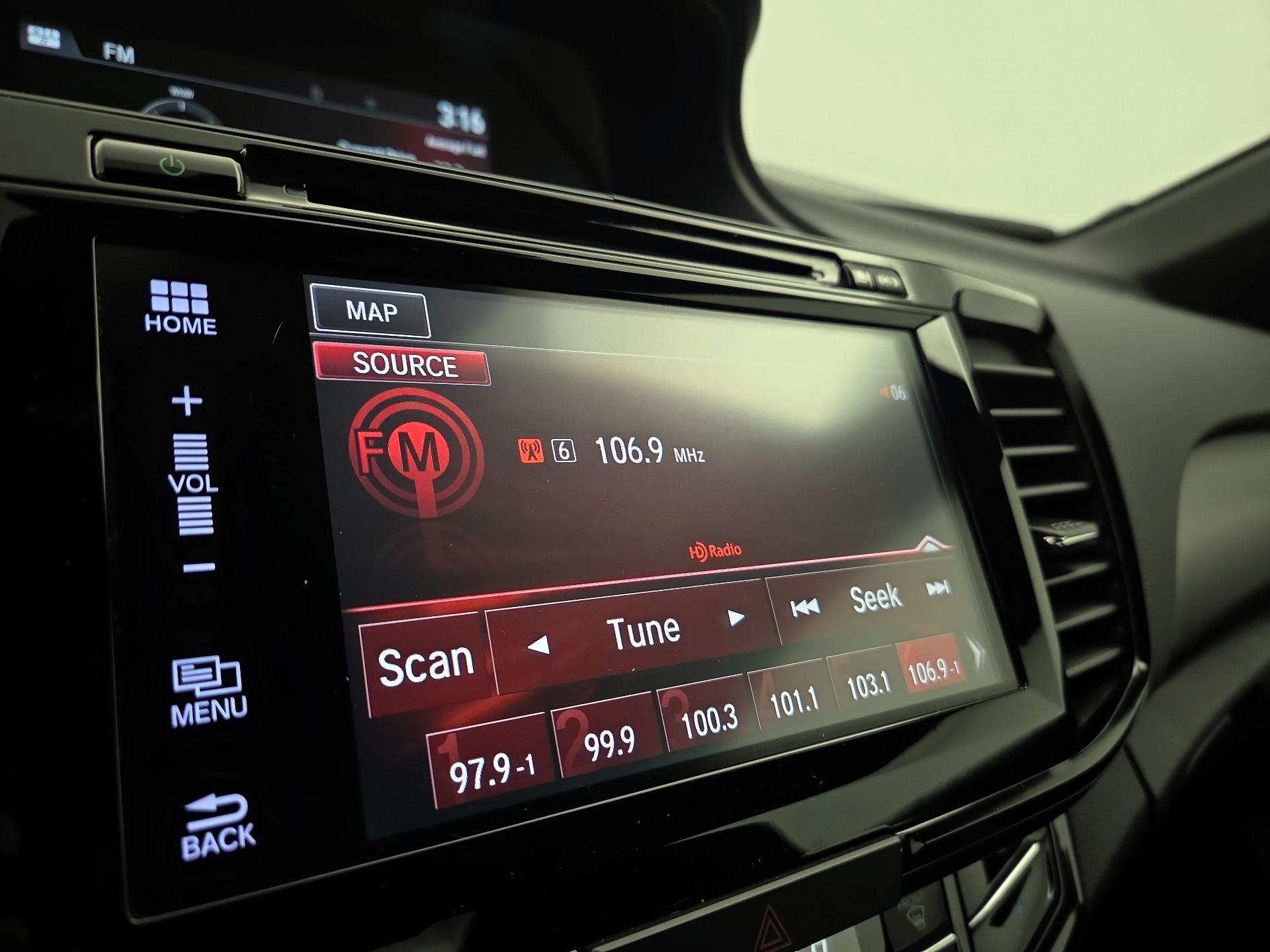 Thumbnail: 2016 Honda Accord - 16