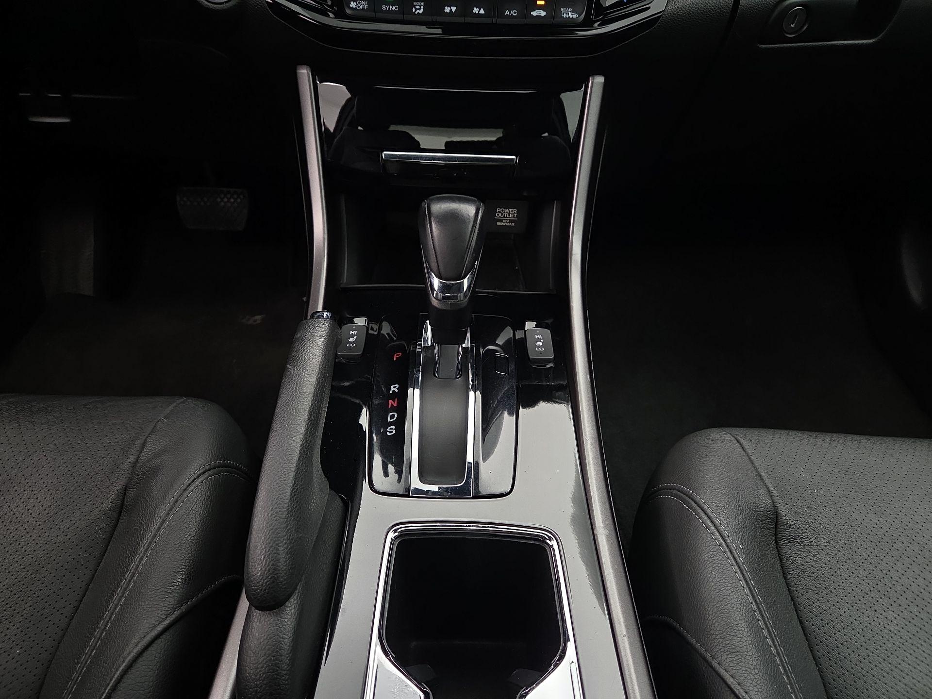 Thumbnail: 2016 Honda Accord - 18
