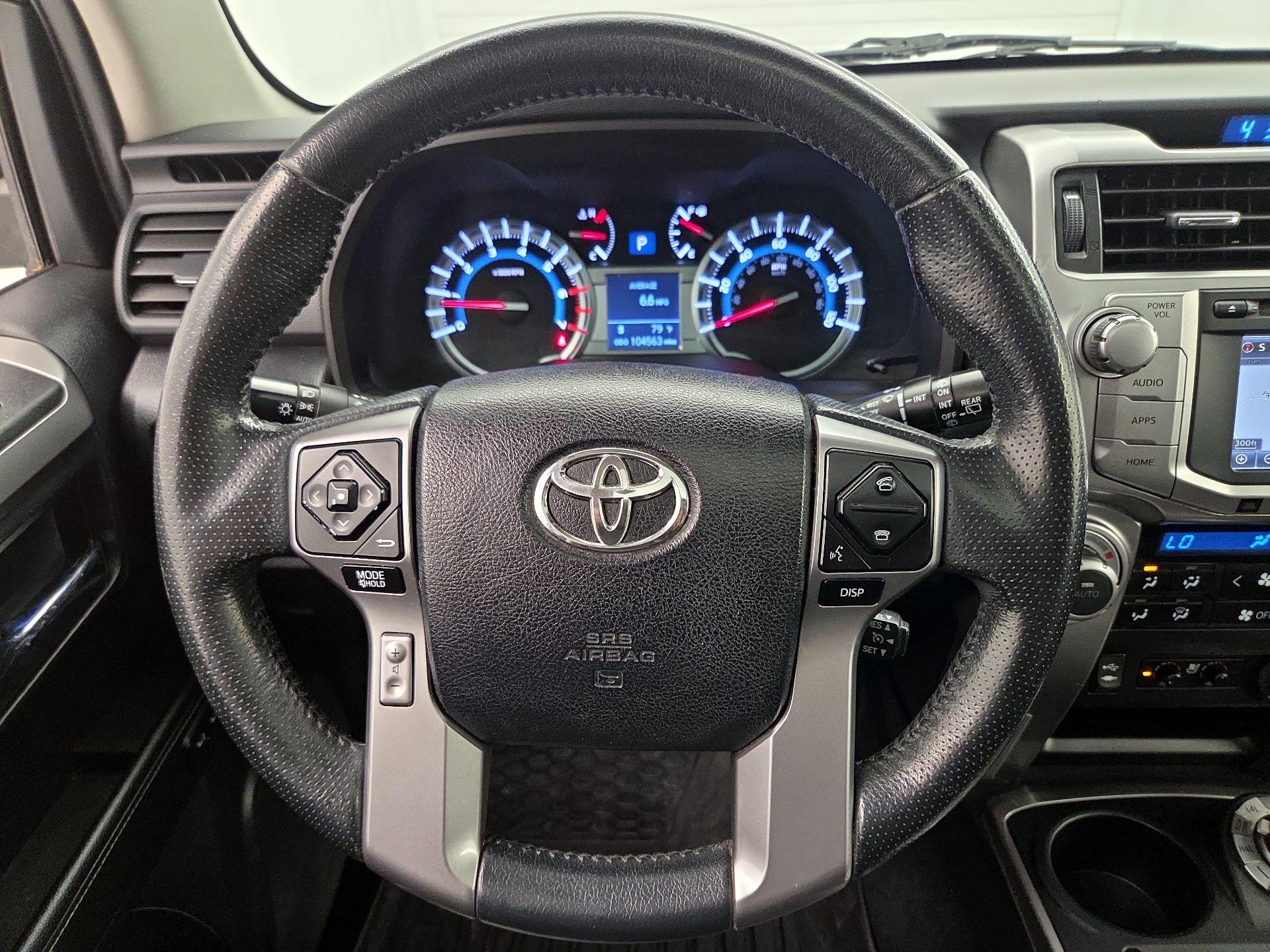 Thumbnail: 2015 Toyota 4Runner - 10