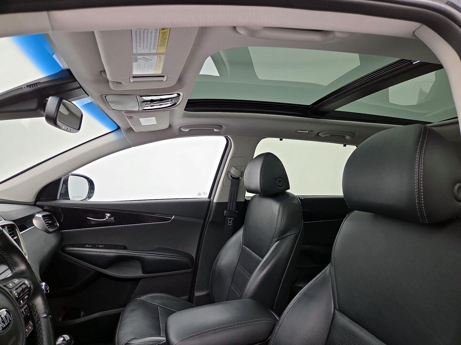 Thumbnail: 2018 Kia Sorento - 19