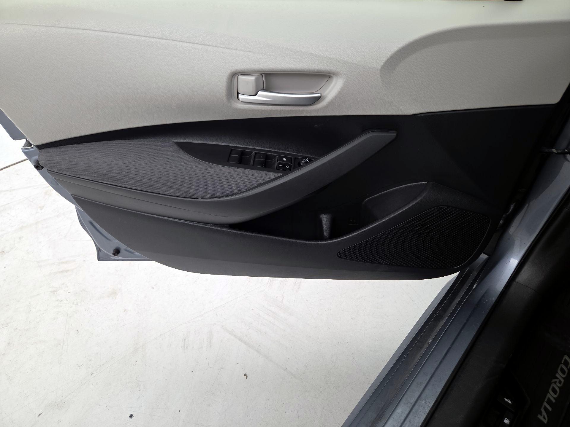 Thumbnail: 2020 Toyota Corolla - 10