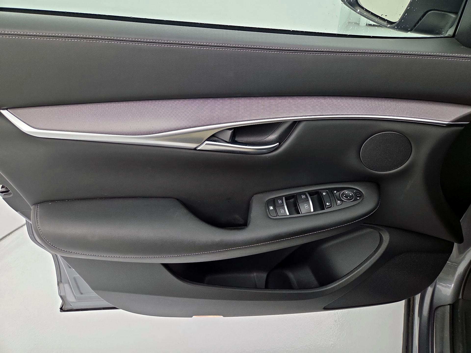 Thumbnail: 2022 INFINITI QX50 - 12