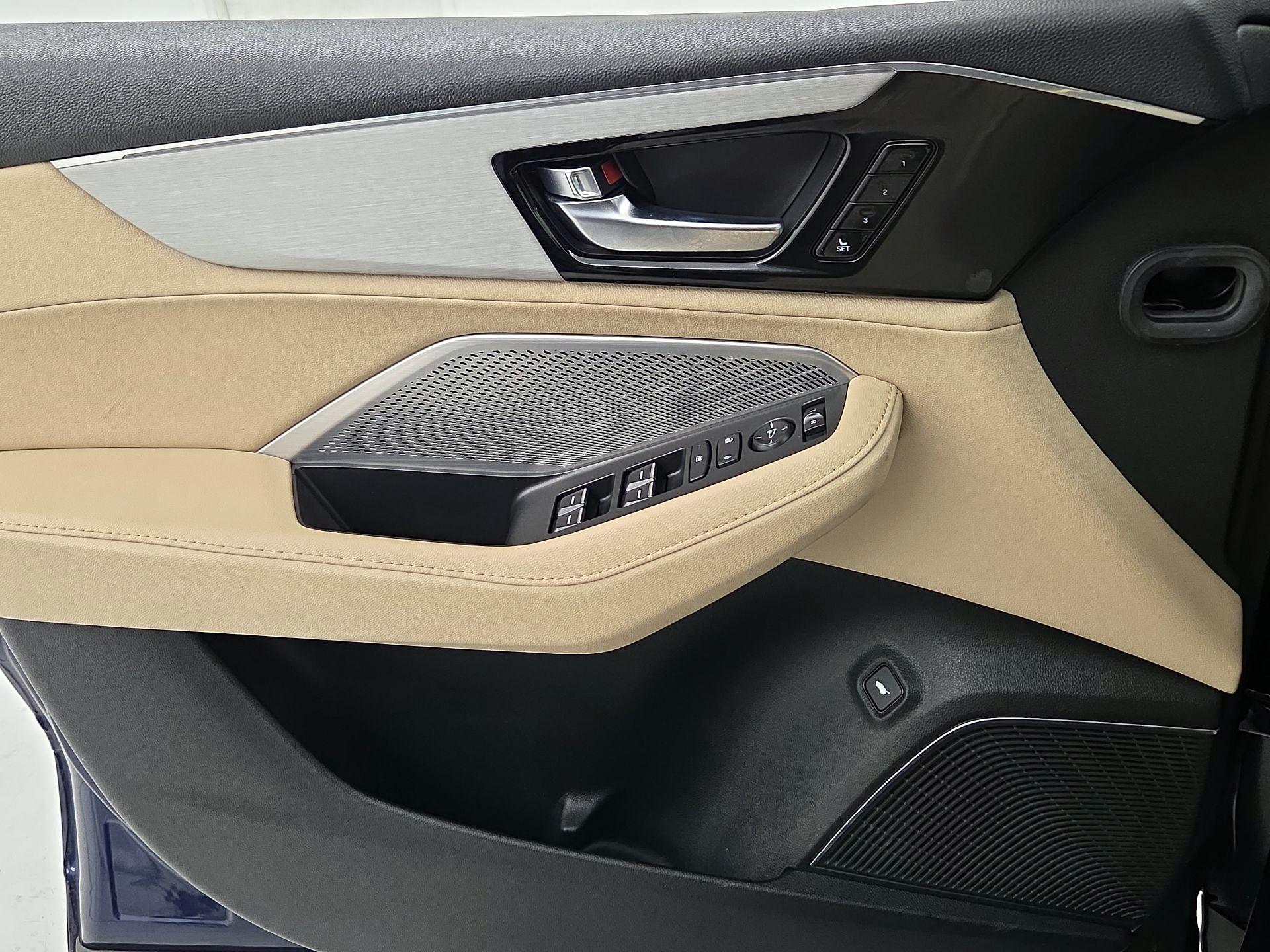 Thumbnail: 2022 Acura MDX - 12