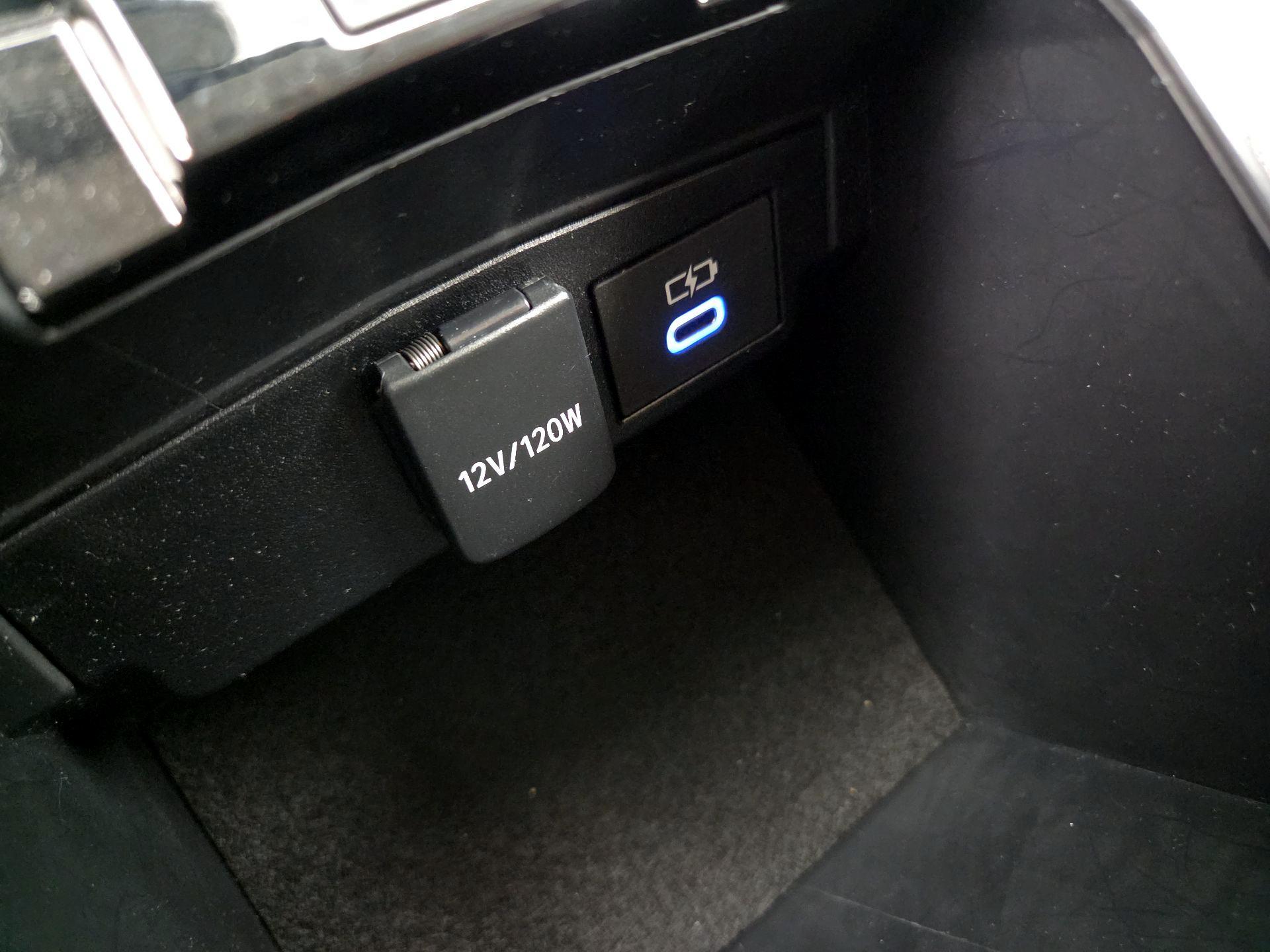 Thumbnail: 2022 Toyota Corolla - 18