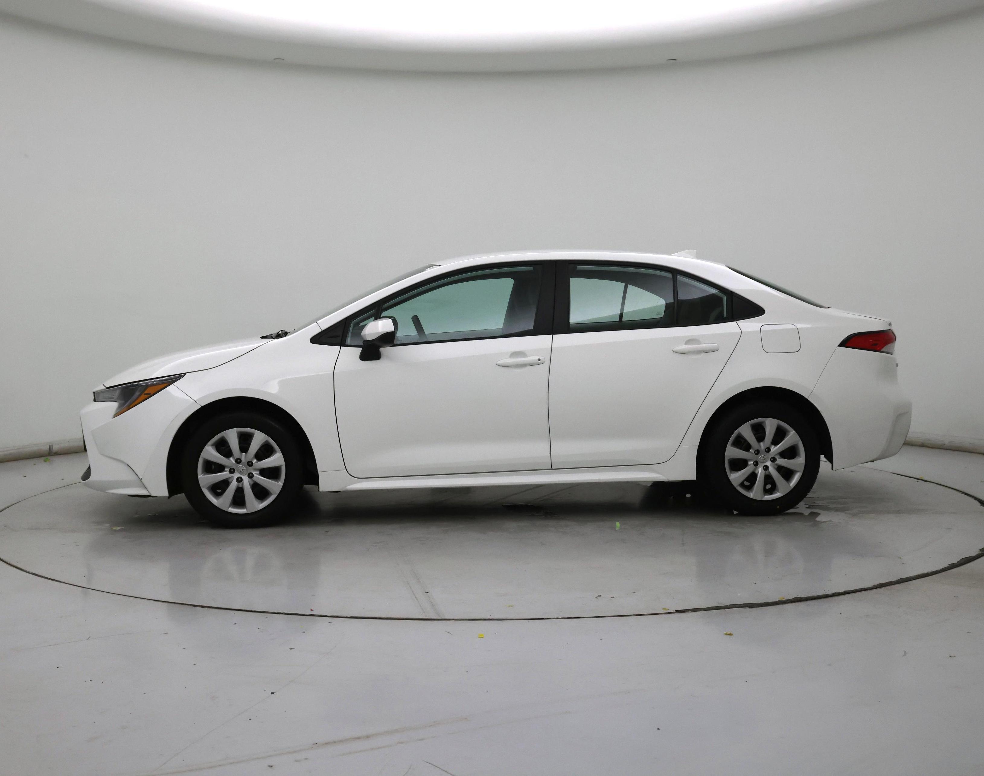 Thumbnail: 2022 Toyota Corolla - 3